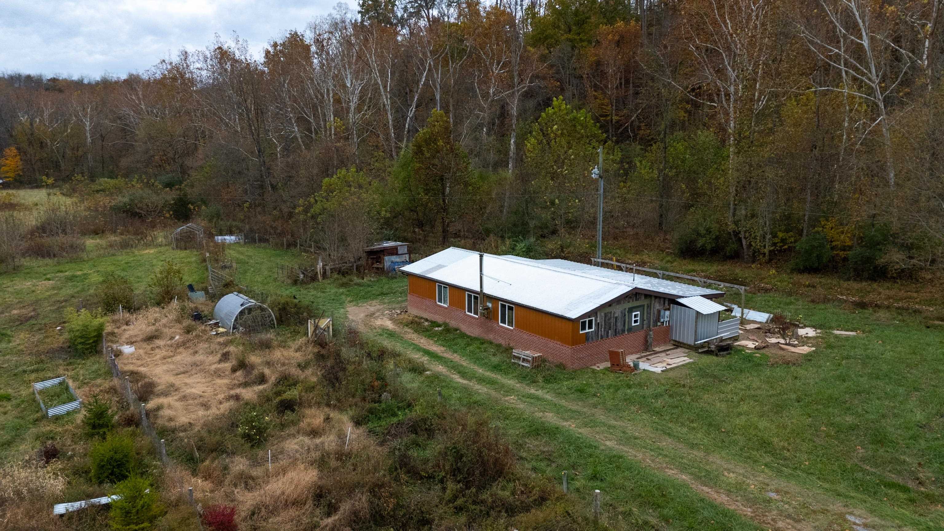 3441 W MIDLAND TRL, LEXINGTON, Virginia 24450, 2 Bedrooms Bedrooms, ,1 BathroomBathrooms,Residential,14,3441 W MIDLAND TRL,677843 MLS # 677843 3441 W MIDLAND TRL, LEXINGTON, Virginia 24450, 2 Bedrooms Bedrooms, ,1 BathroomBathrooms,Residential,14,3441 W MIDLAND TRL,677843 MLS # 677843