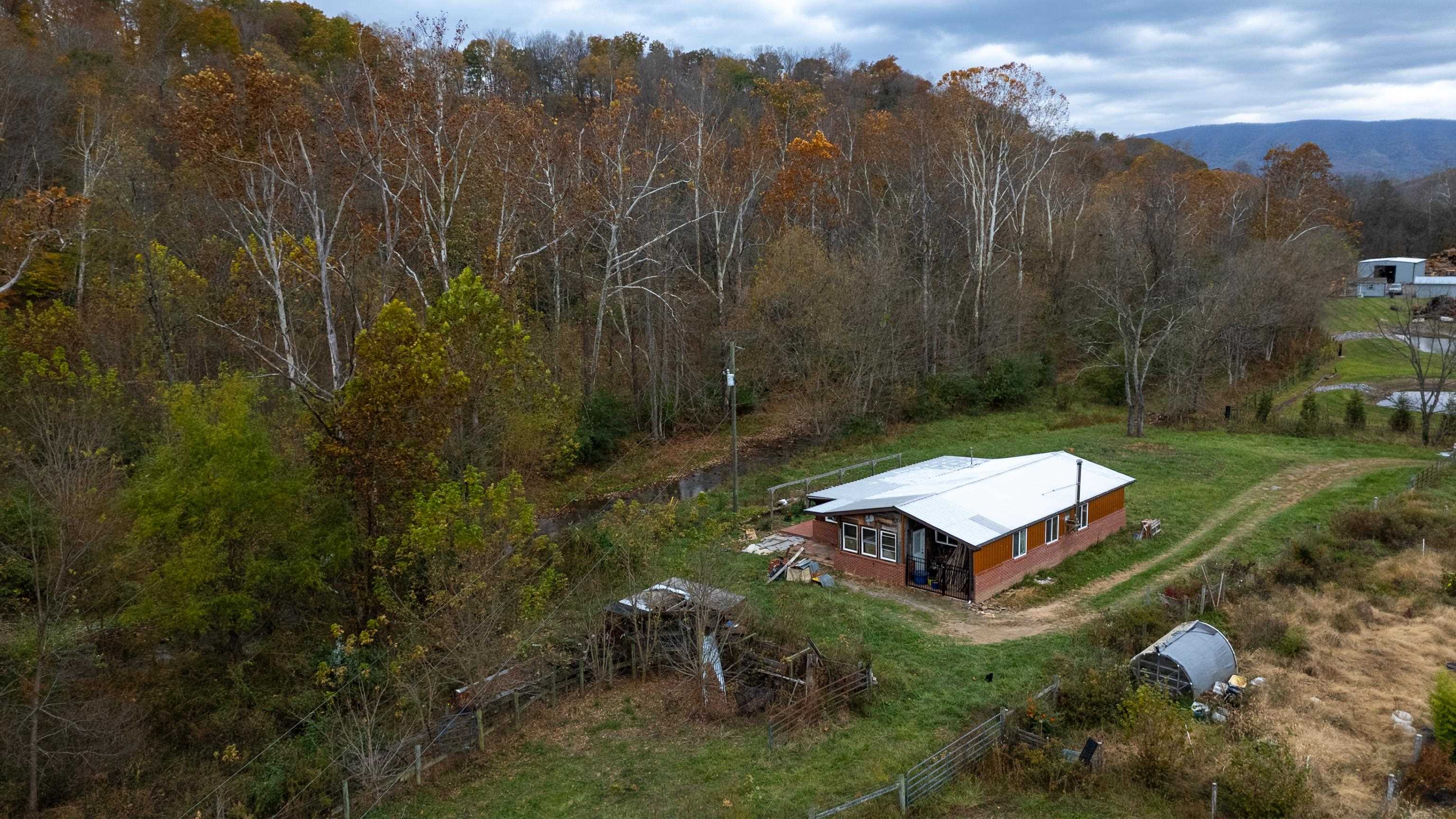 3441 W MIDLAND TRL, LEXINGTON, Virginia 24450, 2 Bedrooms Bedrooms, ,1 BathroomBathrooms,Residential,14,3441 W MIDLAND TRL,677843 MLS # 677843 3441 W MIDLAND TRL, LEXINGTON, Virginia 24450, 2 Bedrooms Bedrooms, ,1 BathroomBathrooms,Residential,14,3441 W MIDLAND TRL,677843 MLS # 677843