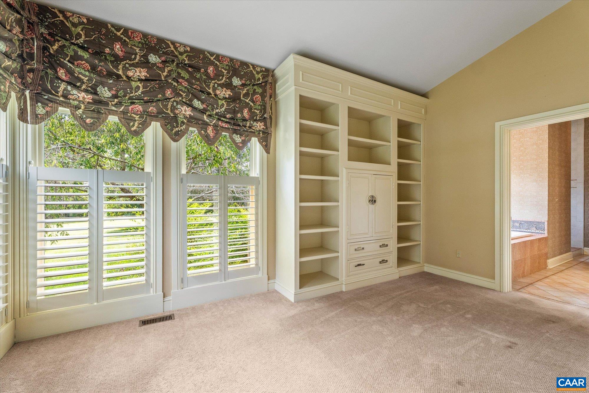 4798 BARN FIELD DR, KESWICK, Virginia 22947, 3 Bedrooms Bedrooms, ,3 BathroomsBathrooms,Residential,14,4798 BARN FIELD DR,680852 MLS # 680852