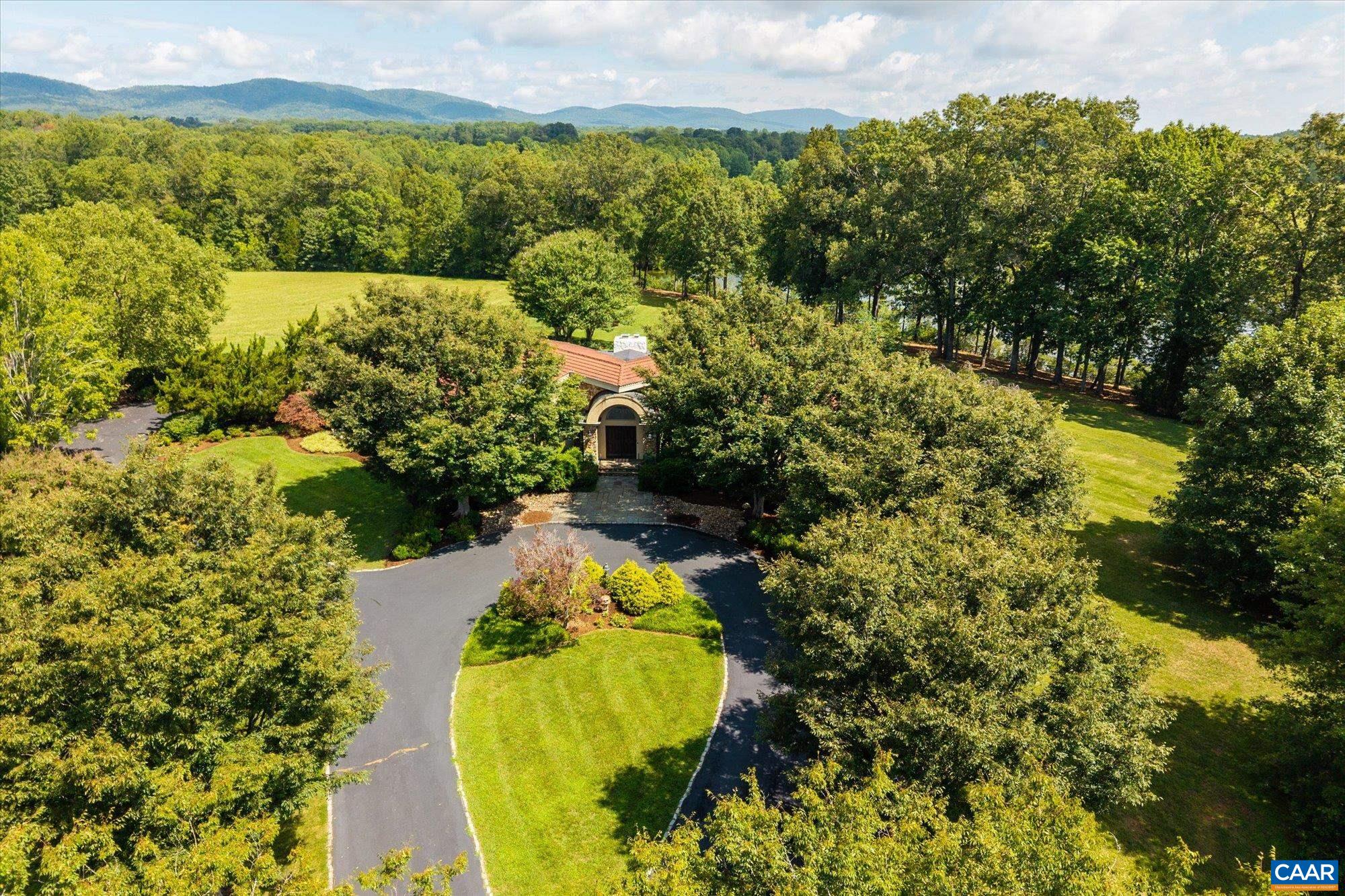 4798 BARN FIELD DR, KESWICK, Virginia 22947, 3 Bedrooms Bedrooms, ,3 BathroomsBathrooms,Residential,14,4798 BARN FIELD DR,680852 MLS # 680852
