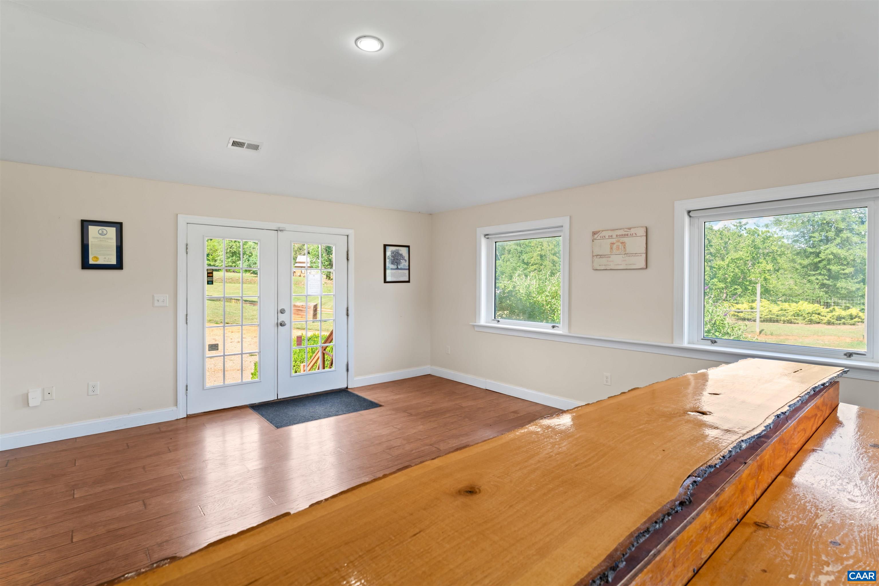3613 WALNUT BRANCH LN, NORTH GARDEN, Virginia 22959, 1 Bedroom Bedrooms, ,1 BathroomBathrooms,Residential,14,3613 WALNUT BRANCH LN,678864 MLS # 678864 3613 WALNUT BRANCH LN, NORTH GARDEN, Virginia 22959, 1 Bedroom Bedrooms, ,1 BathroomBathrooms,Residential,14,3613 WALNUT BRANCH LN,678864 MLS # 678864