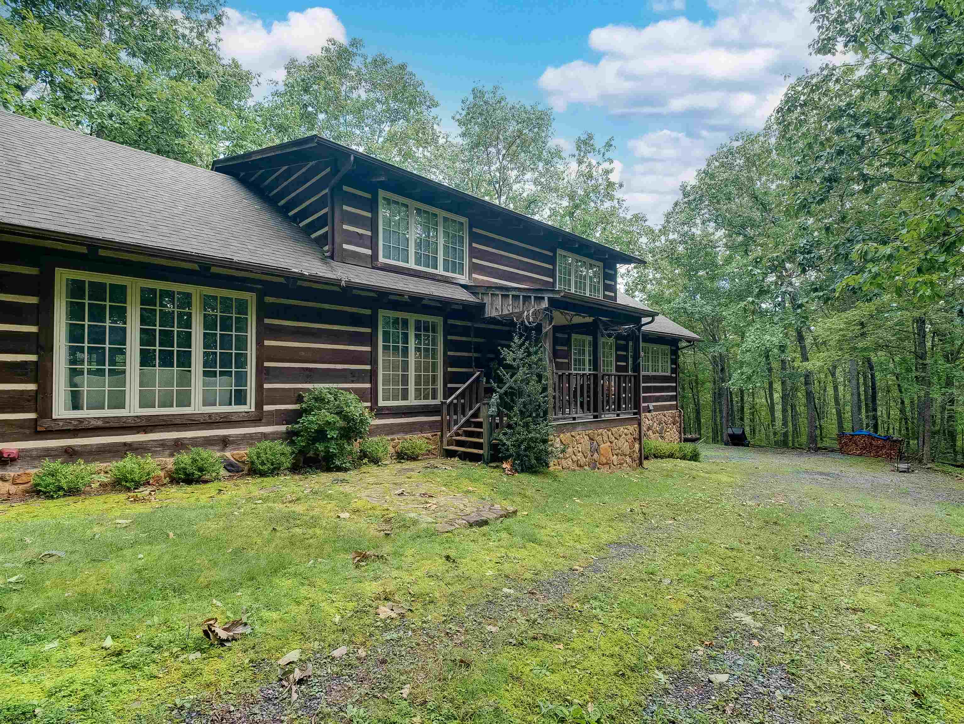 6722 DOUTHAT RD, MILLBORO, Virginia 24460, 3 Bedrooms Bedrooms, ,3 BathroomsBathrooms,Residential,14,6722 DOUTHAT RD,680975 MLS # 680975