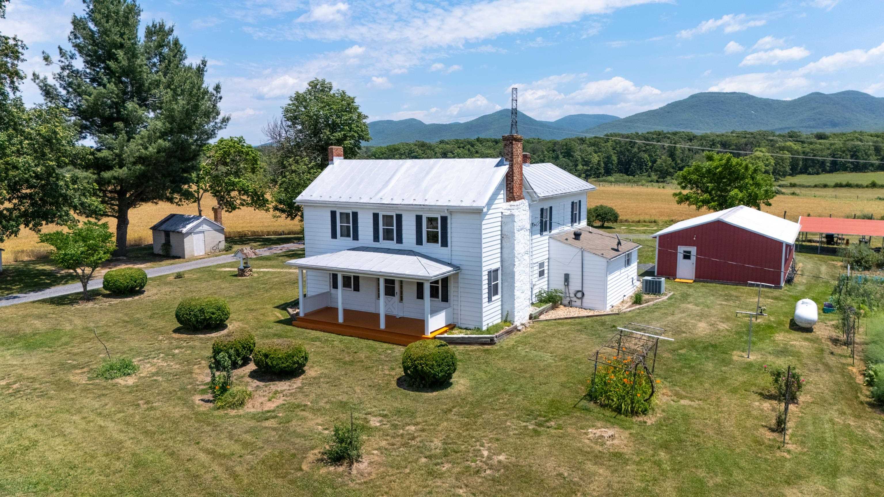 139 TETER RD, GROTTOES, Virginia 24441, 4 Bedrooms Bedrooms, ,1 BathroomBathrooms,Residential,14,139 TETER RD,678614 MLS # 678614