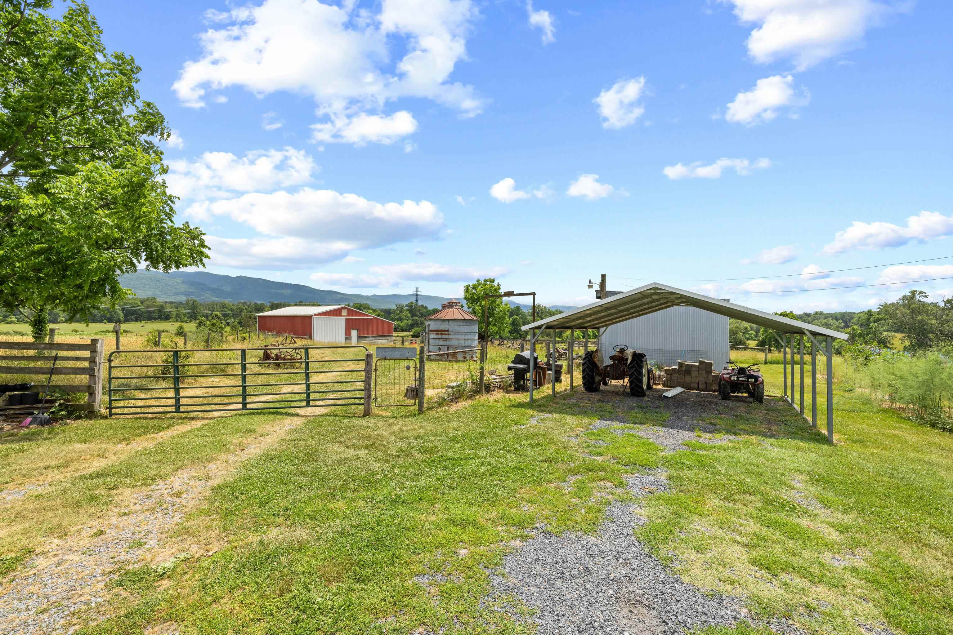 139 TETER RD, GROTTOES, Virginia 24441, 4 Bedrooms Bedrooms, ,1 BathroomBathrooms,Residential,14,139 TETER RD,678614 MLS # 678614