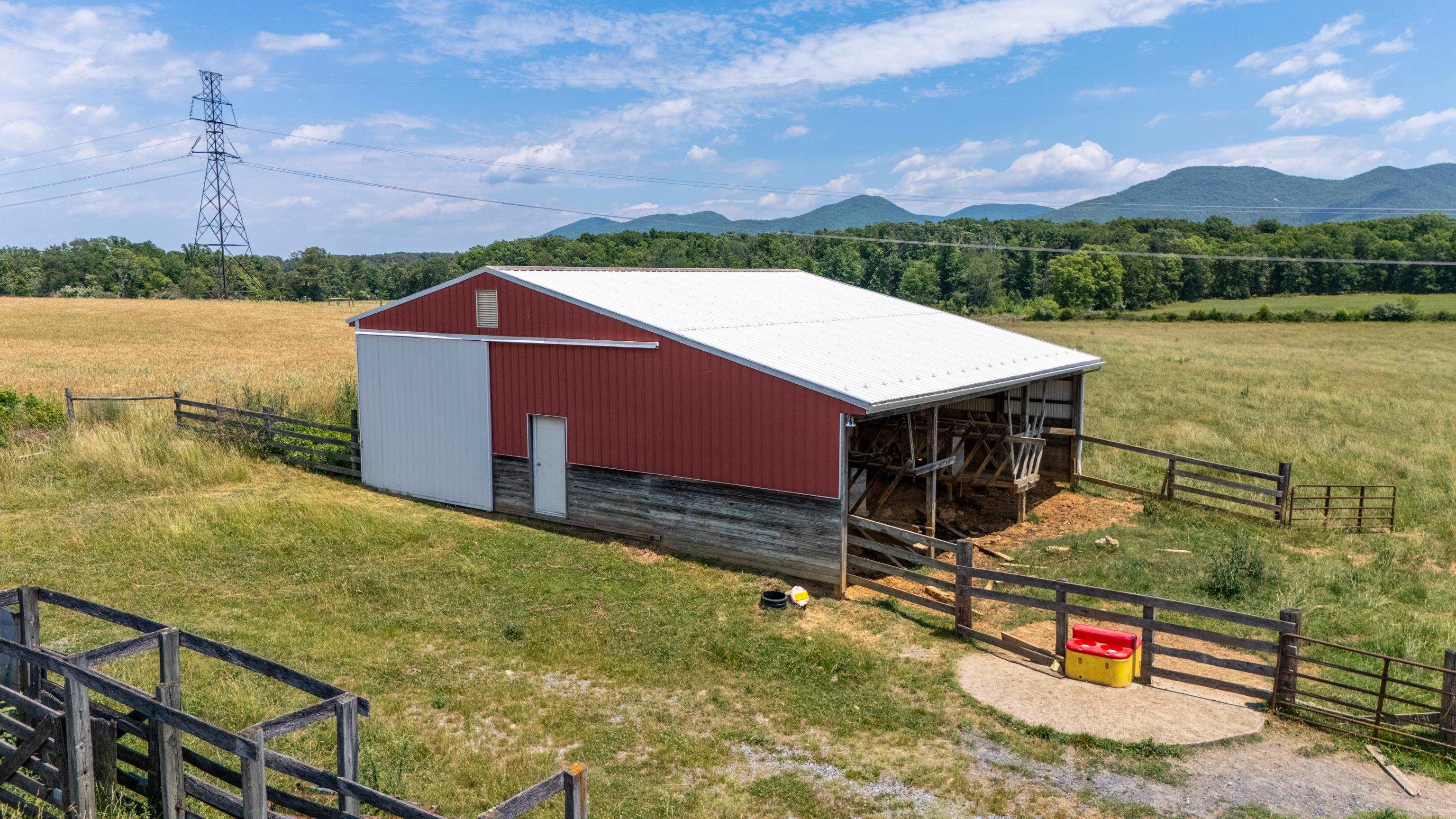 139 TETER RD, GROTTOES, Virginia 24441, 4 Bedrooms Bedrooms, ,1 BathroomBathrooms,Residential,14,139 TETER RD,678614 MLS # 678614