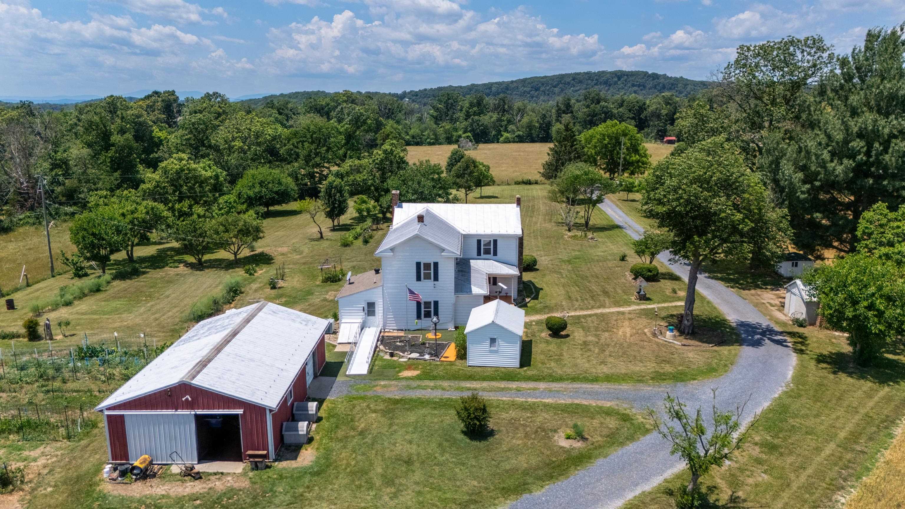 139 TETER RD, GROTTOES, Virginia 24441, 4 Bedrooms Bedrooms, ,1 BathroomBathrooms,Residential,14,139 TETER RD,678614 MLS # 678614