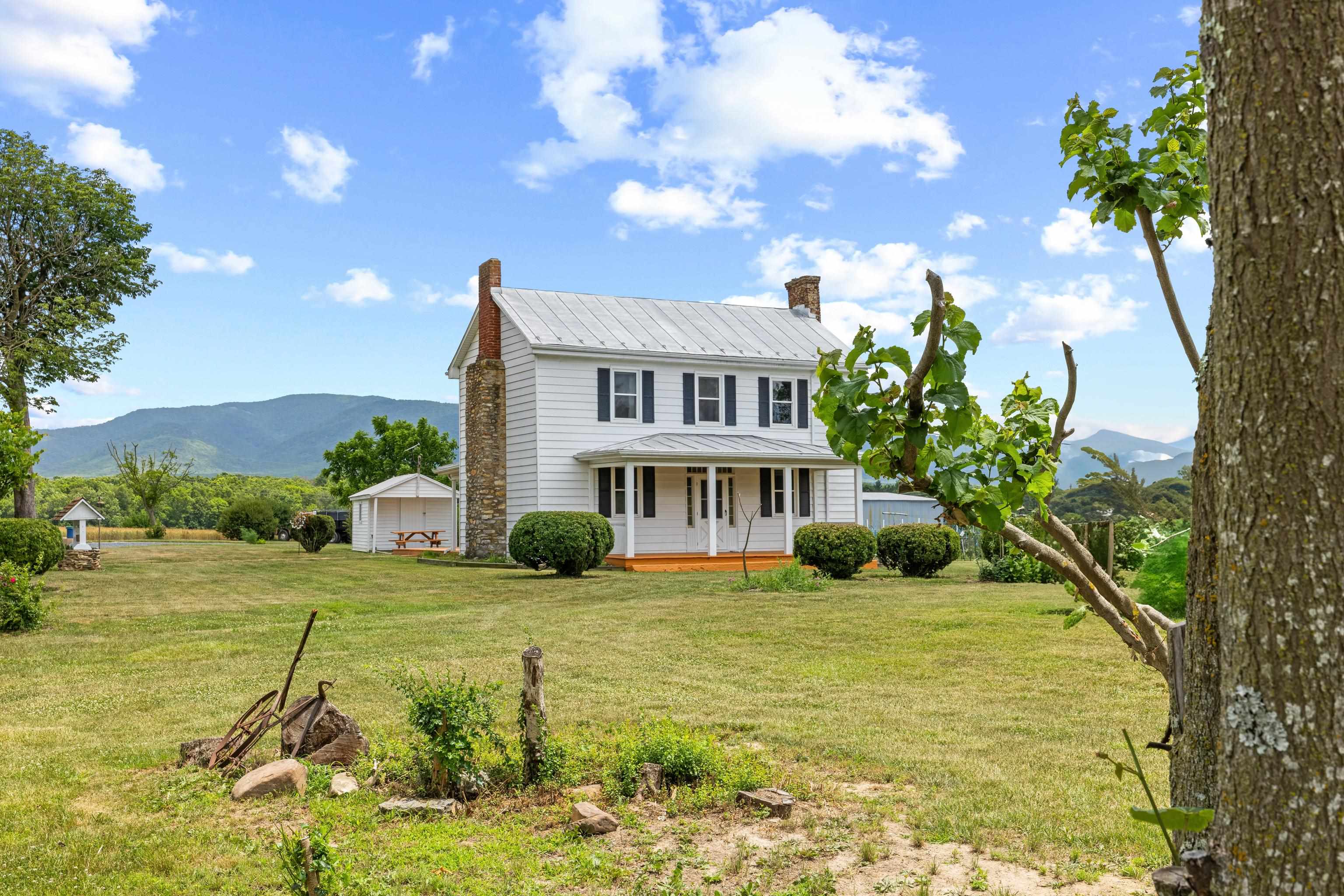 139 TETER RD, GROTTOES, Virginia 24441, 4 Bedrooms Bedrooms, ,1 BathroomBathrooms,Residential,14,139 TETER RD,678614 MLS # 678614