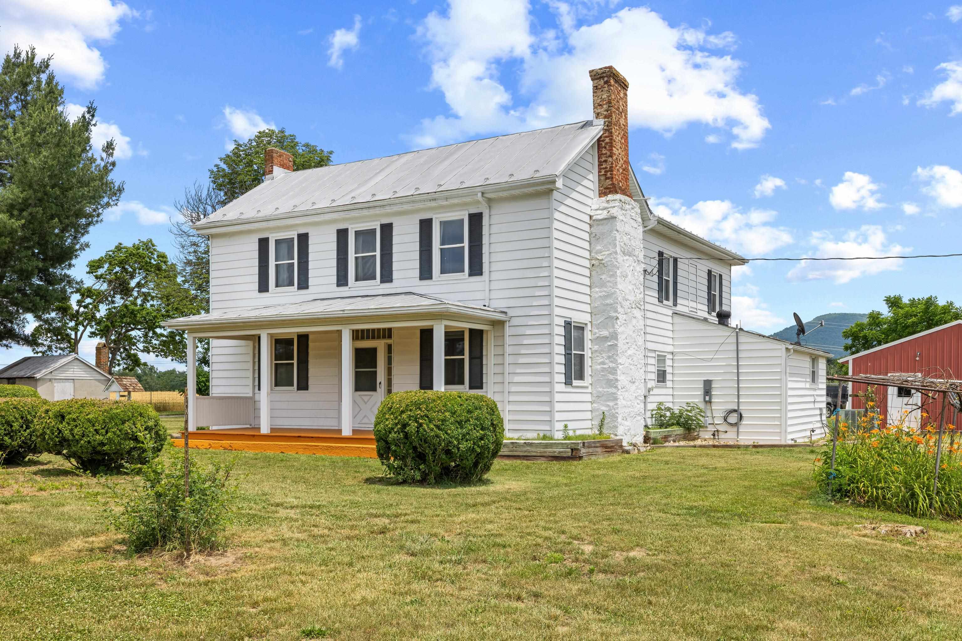 139 TETER RD, GROTTOES, Virginia 24441, 4 Bedrooms Bedrooms, ,1 BathroomBathrooms,Residential,14,139 TETER RD,678614 MLS # 678614