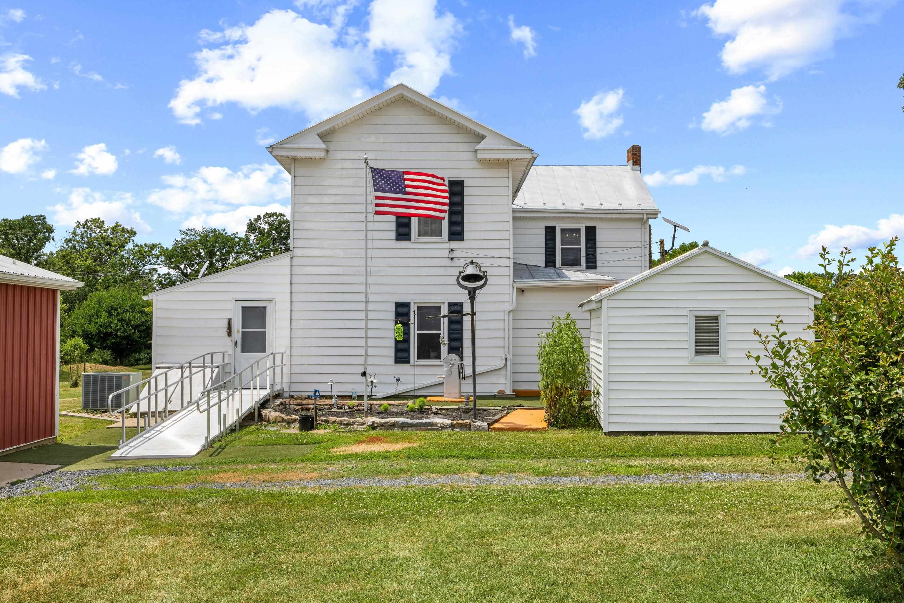 139 TETER RD, GROTTOES, Virginia 24441, 4 Bedrooms Bedrooms, ,1 BathroomBathrooms,Residential,14,139 TETER RD,678614 MLS # 678614