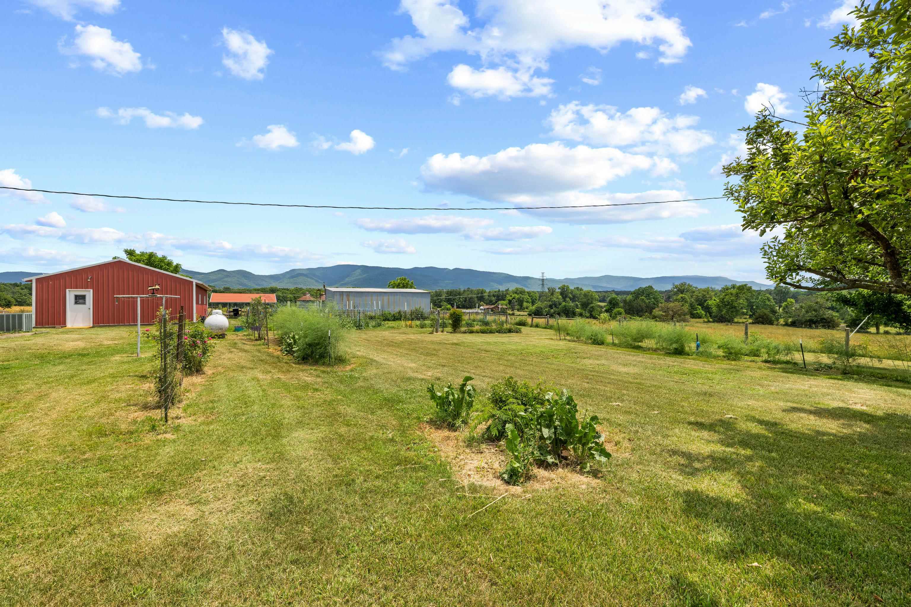 139 TETER RD, GROTTOES, Virginia 24441, 4 Bedrooms Bedrooms, ,1 BathroomBathrooms,Residential,14,139 TETER RD,678614 MLS # 678614