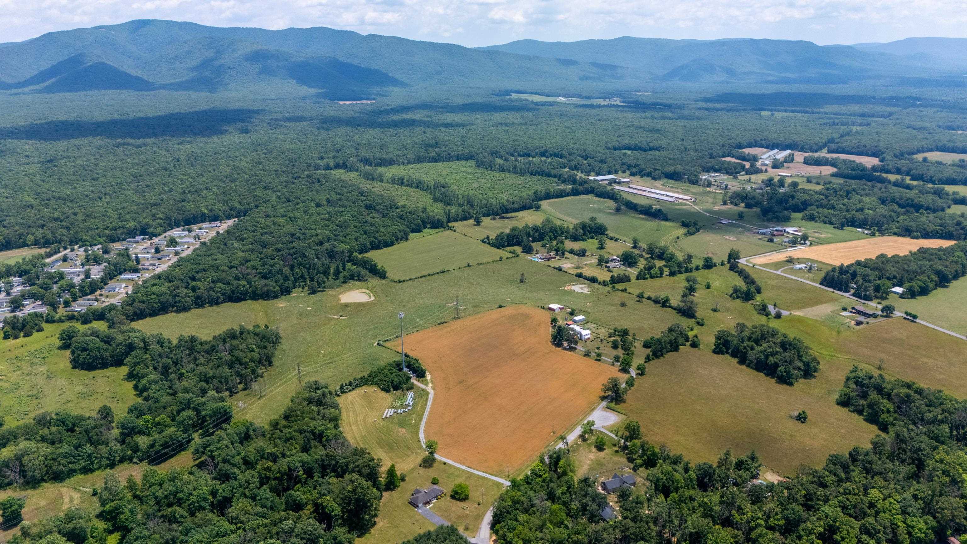 139 TETER RD, GROTTOES, Virginia 24441, 4 Bedrooms Bedrooms, ,1 BathroomBathrooms,Residential,14,139 TETER RD,678614 MLS # 678614