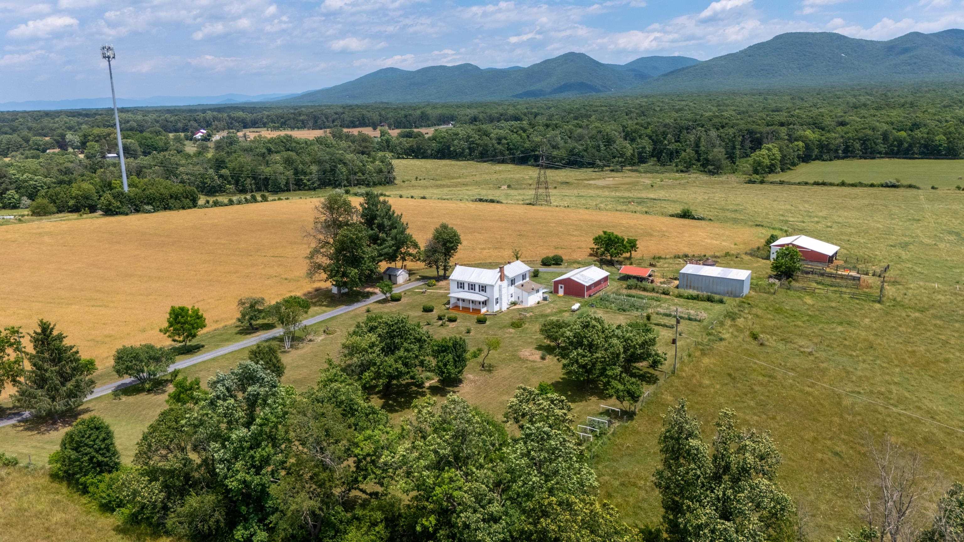 139 TETER RD, GROTTOES, Virginia 24441, 4 Bedrooms Bedrooms, ,1 BathroomBathrooms,Residential,14,139 TETER RD,678614 MLS # 678614