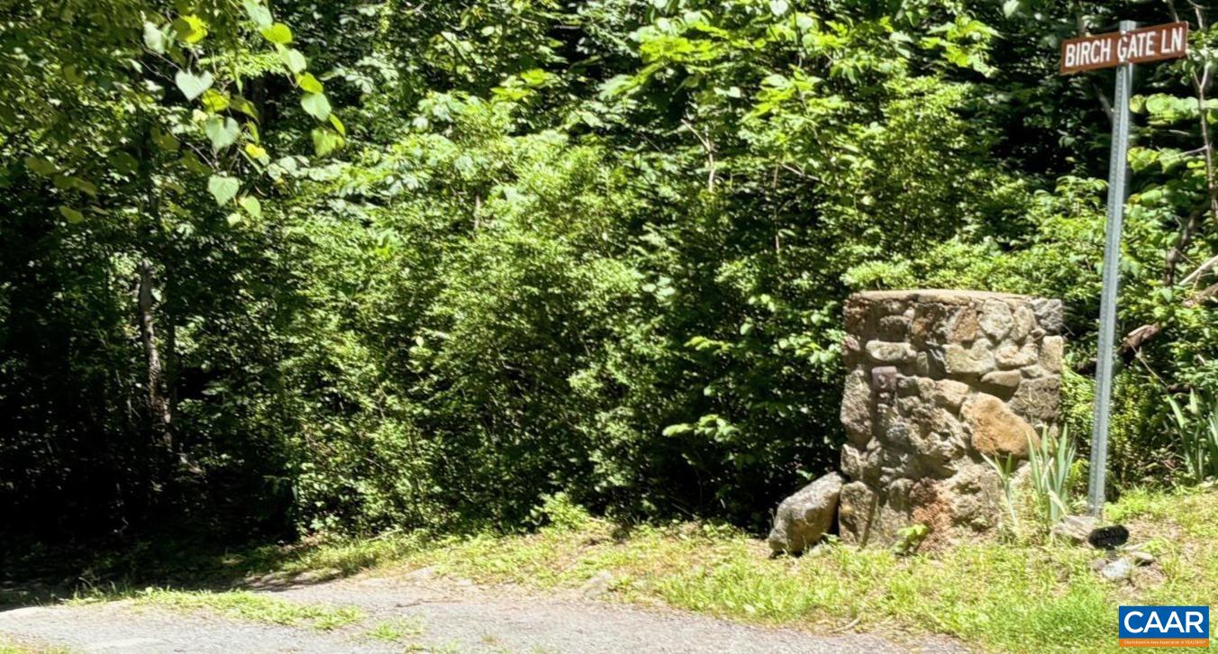 4893 WEAKLEY HOLLOW RD, SYRIA, Virginia 22743, 2 Bedrooms Bedrooms, ,2 BathroomsBathrooms,Residential,14,4893 WEAKLEY HOLLOW RD,679101 MLS # 679101 4893 WEAKLEY HOLLOW RD, SYRIA, Virginia 22743, 2 Bedrooms Bedrooms, ,2 BathroomsBathrooms,Residential,14,4893 WEAKLEY HOLLOW RD,679101 MLS # 679101
