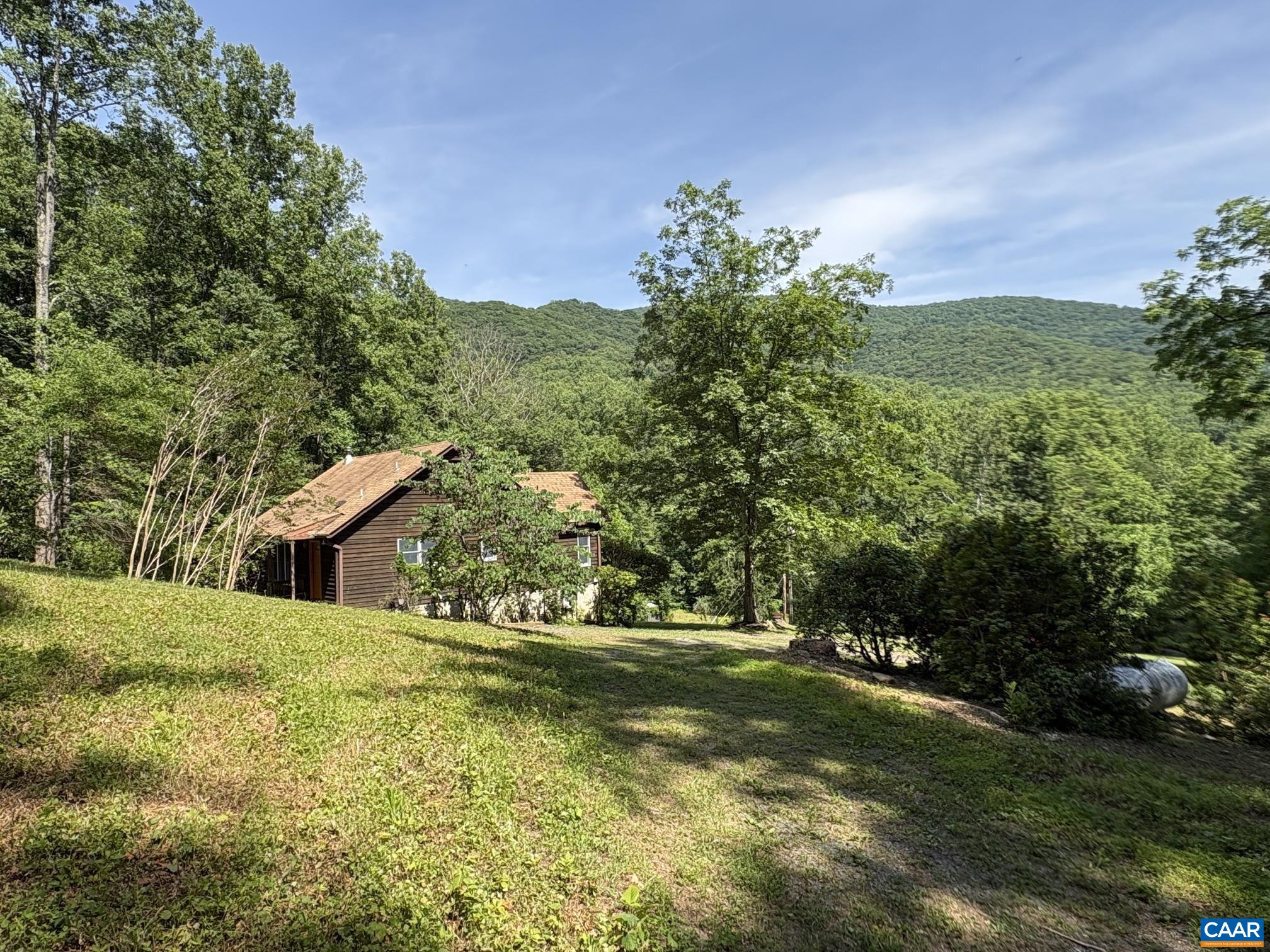 4893 WEAKLEY HOLLOW RD, SYRIA, Virginia 22743, 2 Bedrooms Bedrooms, ,2 BathroomsBathrooms,Residential,14,4893 WEAKLEY HOLLOW RD,679101 MLS # 679101 4893 WEAKLEY HOLLOW RD, SYRIA, Virginia 22743, 2 Bedrooms Bedrooms, ,2 BathroomsBathrooms,Residential,14,4893 WEAKLEY HOLLOW RD,679101 MLS # 679101