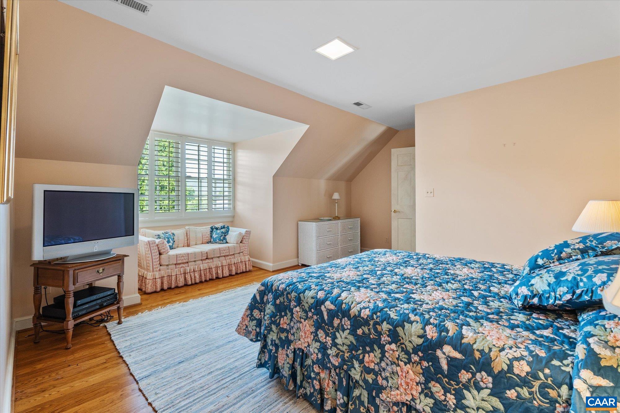 5282 SUGAR RIDGE RD, CROZET, Virginia 22932, 5 Bedrooms Bedrooms, ,4 BathroomsBathrooms,Residential,14,5282 SUGAR RIDGE RD,681132 MLS # 681132 5282 SUGAR RIDGE RD, CROZET, Virginia 22932, 5 Bedrooms Bedrooms, ,4 BathroomsBathrooms,Residential,14,5282 SUGAR RIDGE RD,681132 MLS # 681132