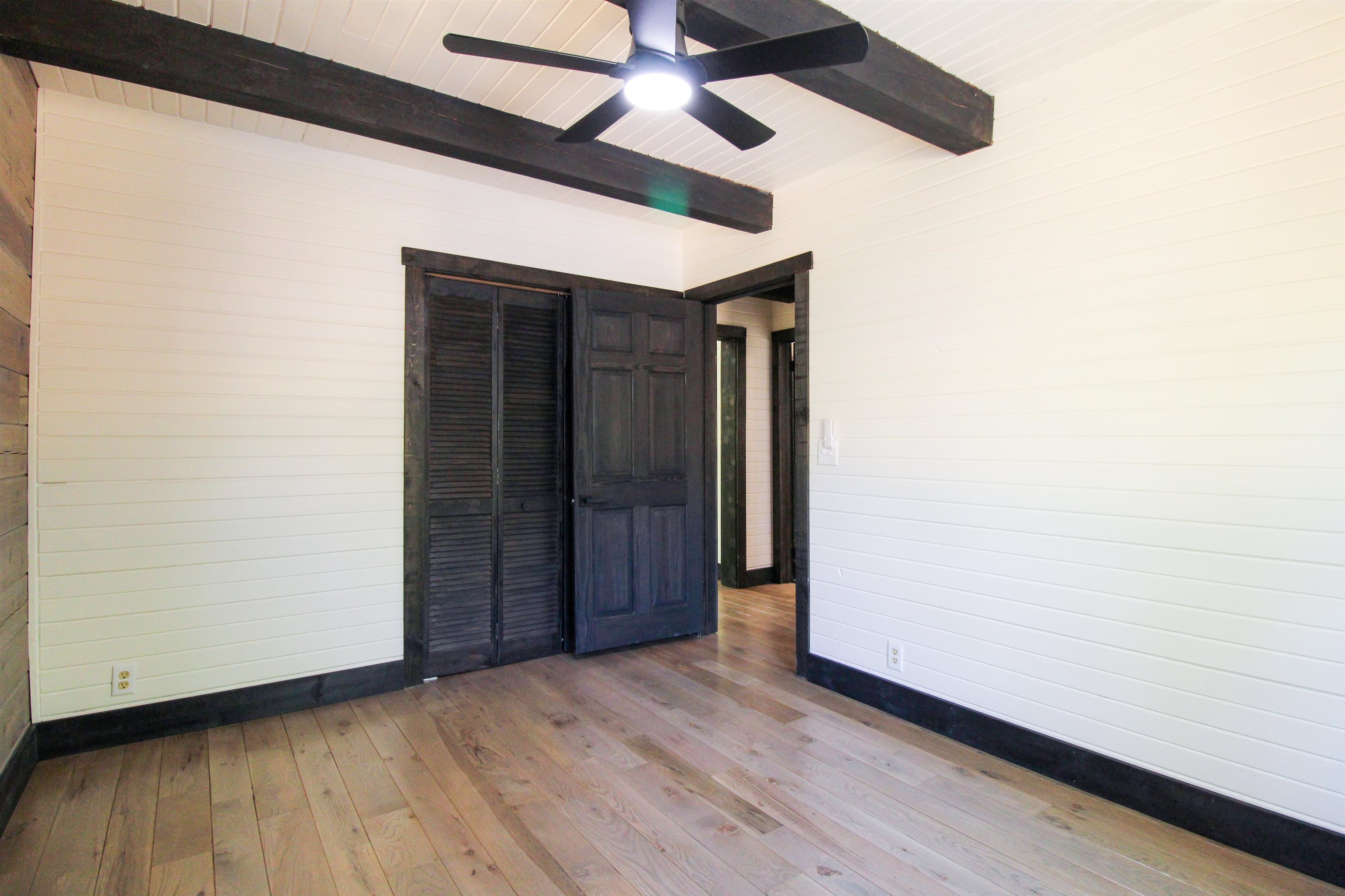 910 LOVE RD, LYNDHURST, Virginia 22952, 4 Bedrooms Bedrooms, ,3 BathroomsBathrooms,Residential,14,910 LOVE RD,676626 MLS # 676626 910 LOVE RD, LYNDHURST, Virginia 22952, 4 Bedrooms Bedrooms, ,3 BathroomsBathrooms,Residential,14,910 LOVE RD,676626 MLS # 676626
