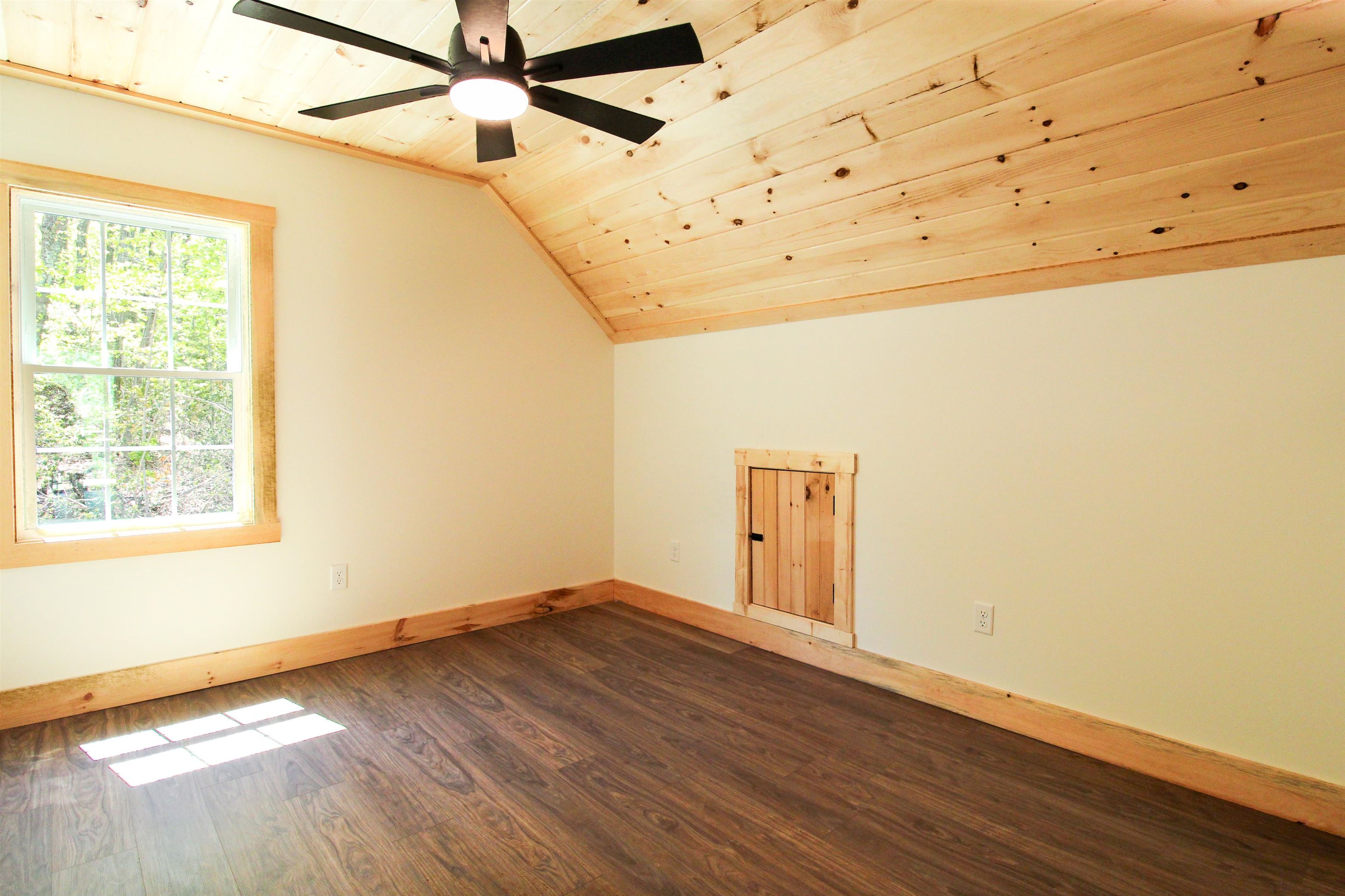 910 LOVE RD, LYNDHURST, Virginia 22952, 4 Bedrooms Bedrooms, ,3 BathroomsBathrooms,Residential,14,910 LOVE RD,676626 MLS # 676626 910 LOVE RD, LYNDHURST, Virginia 22952, 4 Bedrooms Bedrooms, ,3 BathroomsBathrooms,Residential,14,910 LOVE RD,676626 MLS # 676626