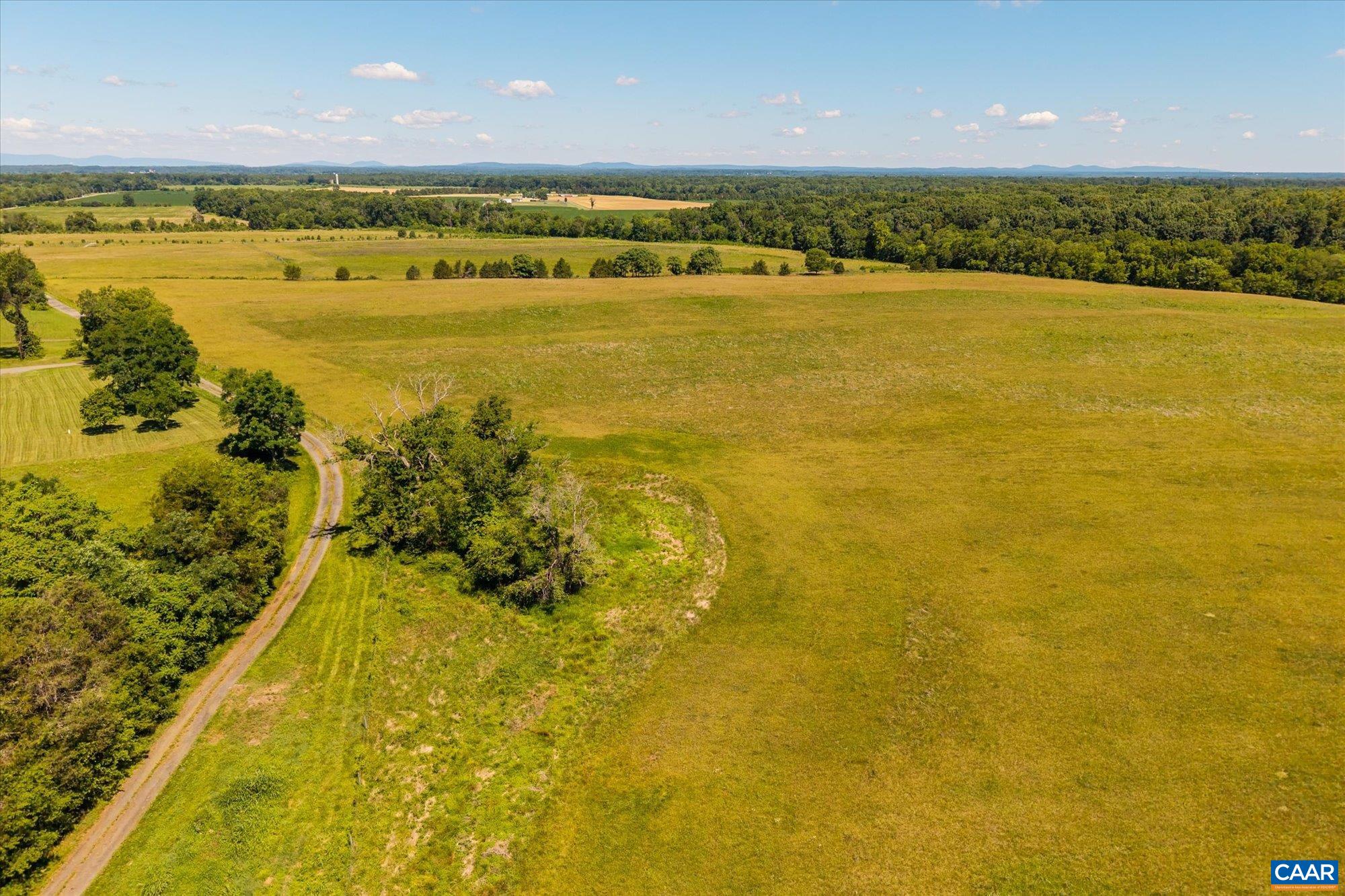 Block 4700 MIDLAND RD, MIDLAND, Virginia 22728, ,Farm,14,Block 4700 MIDLAND RD,679724 MLS # 679724 Block 4700 MIDLAND RD, MIDLAND, Virginia 22728, ,Farm,14,Block 4700 MIDLAND RD,679724 MLS # 679724