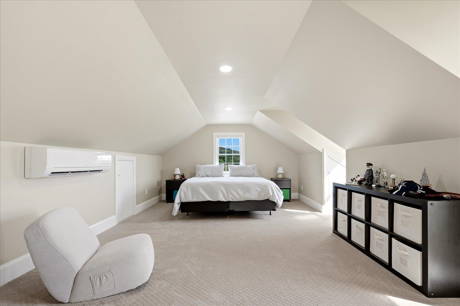 3817 TREASURE HILL LN, TIMBERVILLE, Virginia 22853, 4 Bedrooms Bedrooms, ,4 BathroomsBathrooms,Residential,14,3817 TREASURE HILL LN,681640 MLS # 681640