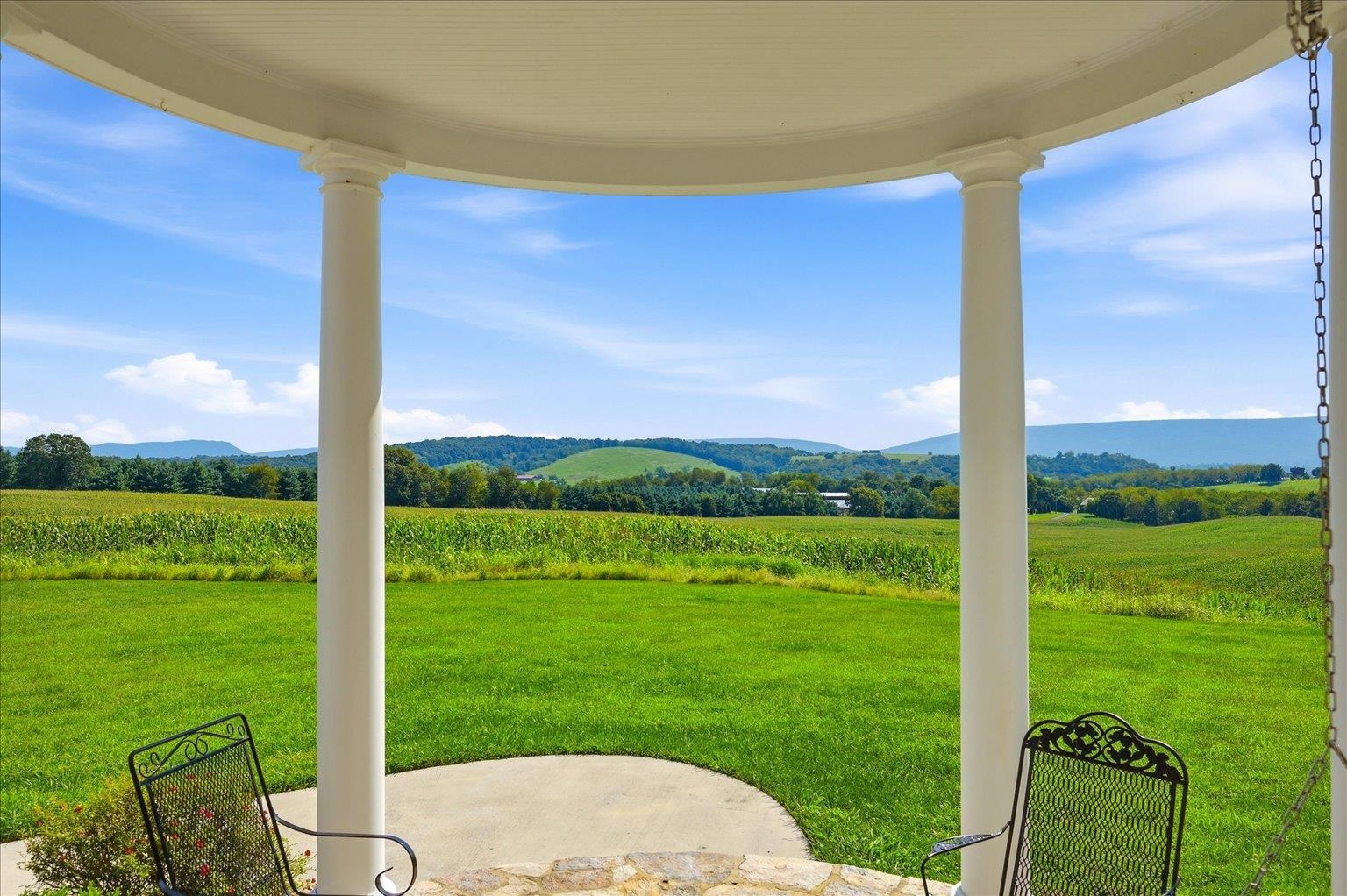 3817 TREASURE HILL LN, TIMBERVILLE, Virginia 22853, 4 Bedrooms Bedrooms, ,4 BathroomsBathrooms,Residential,14,3817 TREASURE HILL LN,681640 MLS # 681640