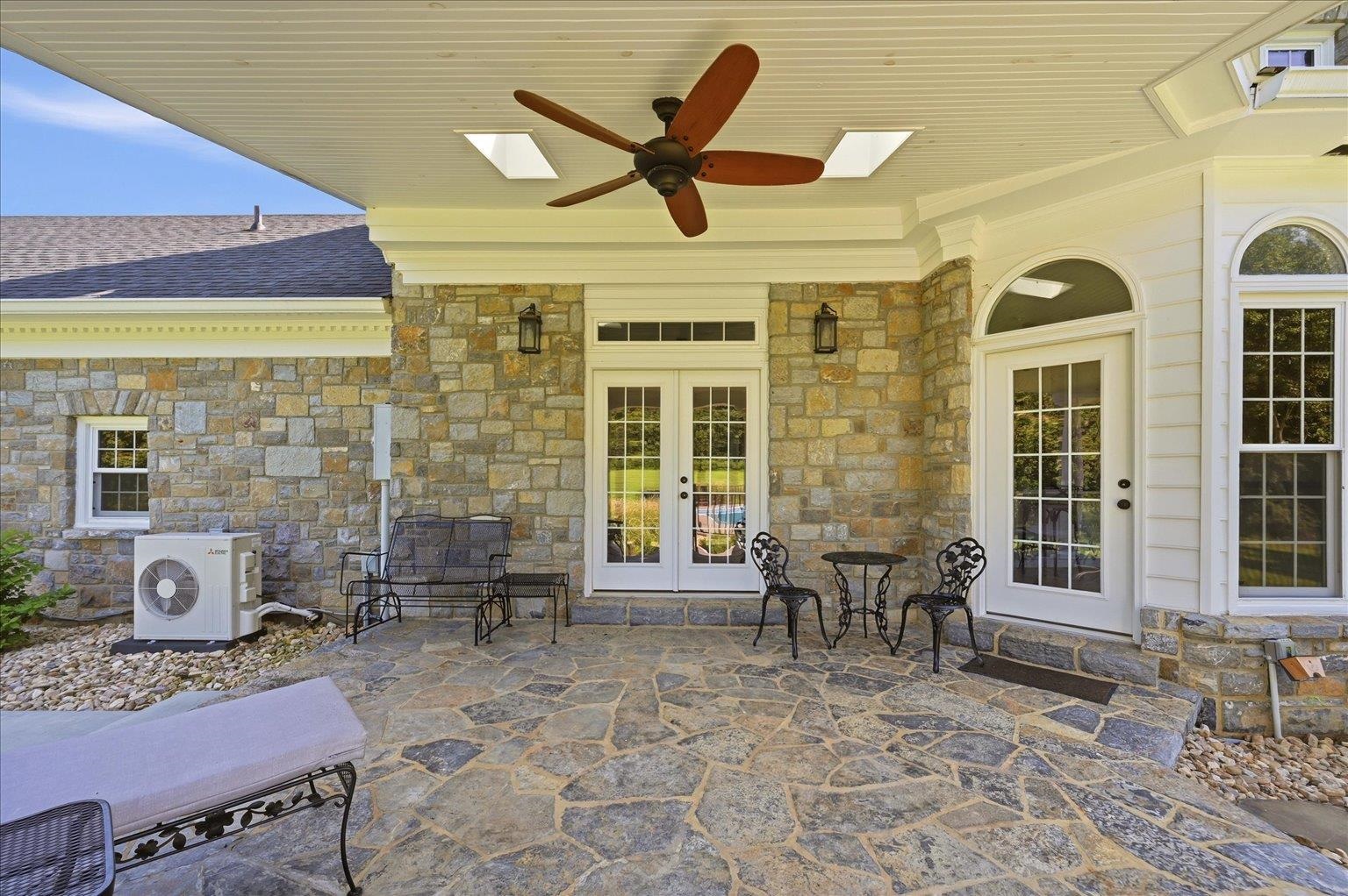 3817 TREASURE HILL LN, TIMBERVILLE, Virginia 22853, 4 Bedrooms Bedrooms, ,4 BathroomsBathrooms,Residential,14,3817 TREASURE HILL LN,681640 MLS # 681640