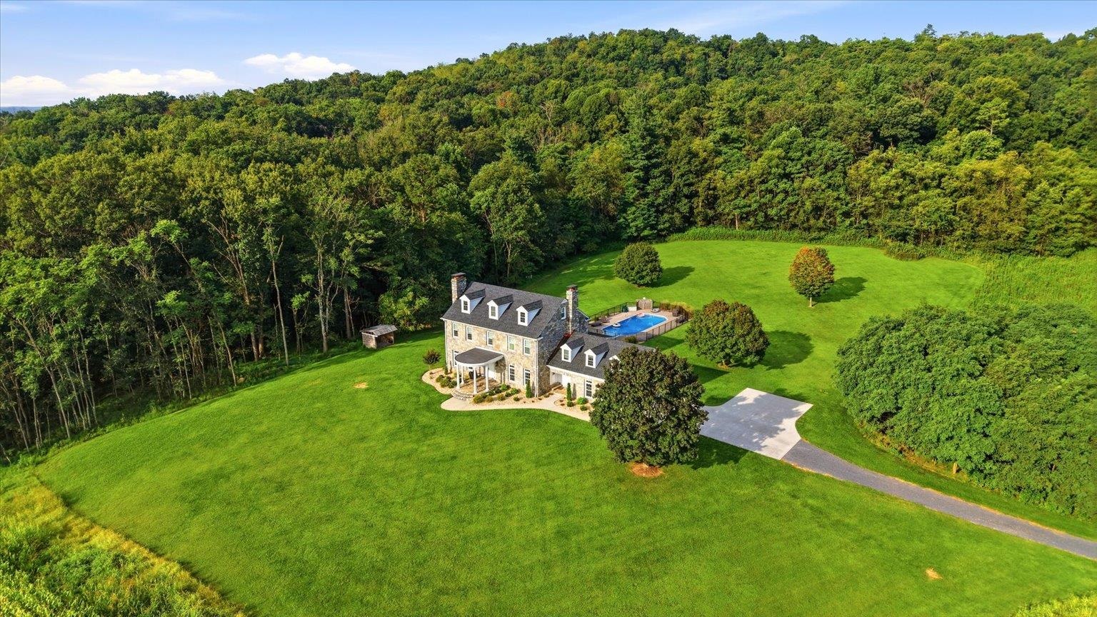 3817 TREASURE HILL LN, TIMBERVILLE, Virginia 22853, 4 Bedrooms Bedrooms, ,4 BathroomsBathrooms,Residential,14,3817 TREASURE HILL LN,681640 MLS # 681640