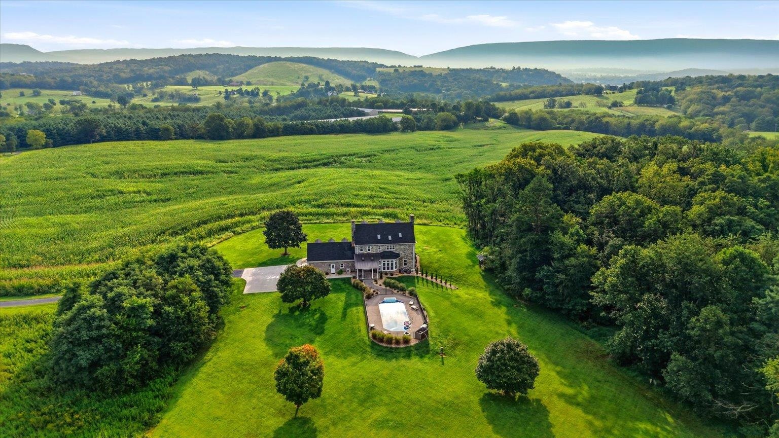 3817 TREASURE HILL LN, TIMBERVILLE, Virginia 22853, 4 Bedrooms Bedrooms, ,4 BathroomsBathrooms,Residential,14,3817 TREASURE HILL LN,681640 MLS # 681640