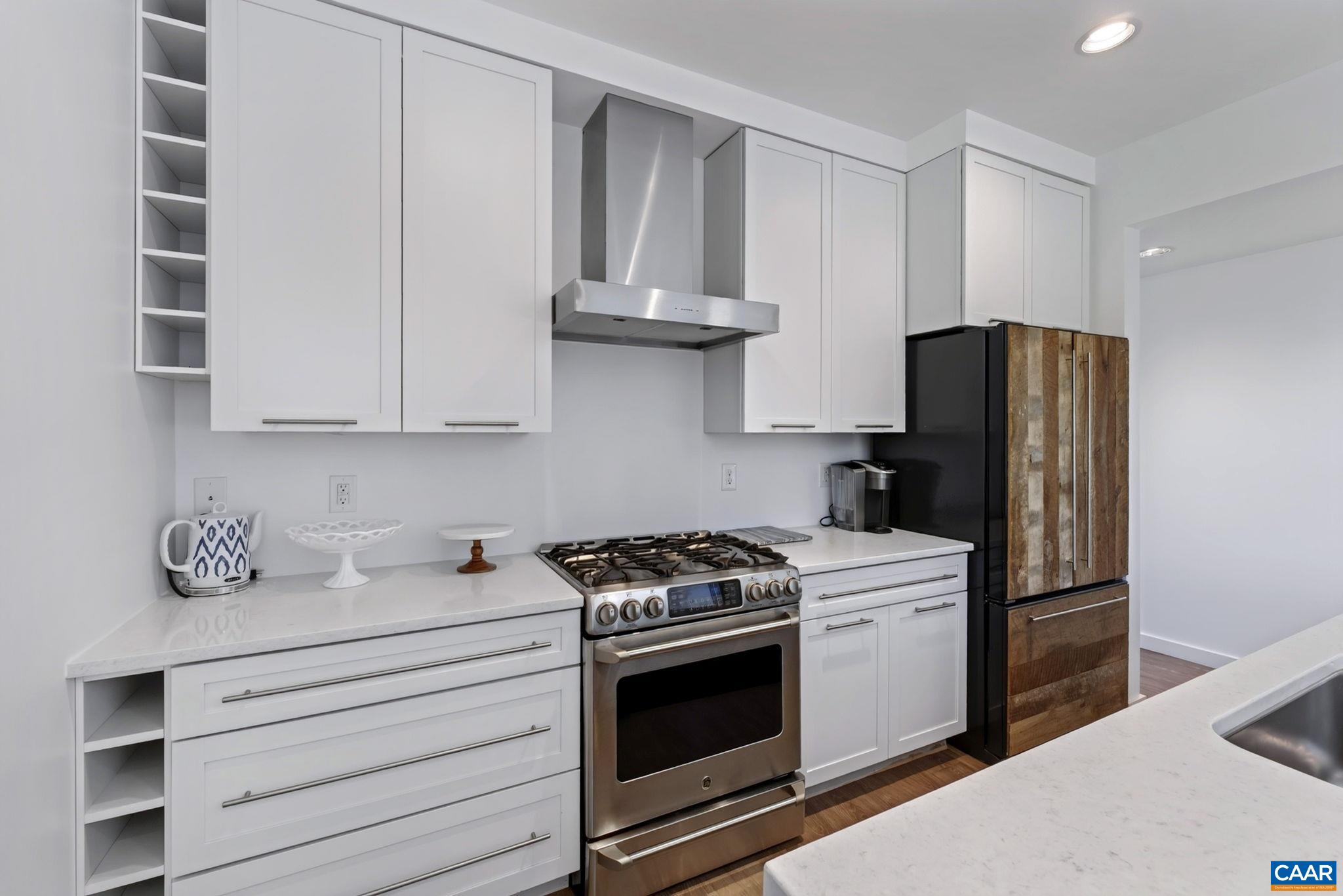 275 MILLER SCHOOL RD, CHARLOTTESVILLE, Virginia 22903, 5 Bedrooms Bedrooms, ,4 BathroomsBathrooms,Residential,14,275 MILLER SCHOOL RD,681363 MLS # 681363