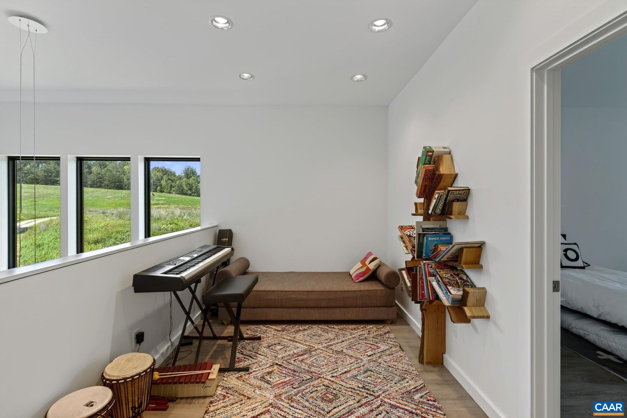 275 MILLER SCHOOL RD, CHARLOTTESVILLE, Virginia 22903, 5 Bedrooms Bedrooms, ,4 BathroomsBathrooms,Residential,14,275 MILLER SCHOOL RD,681363 MLS # 681363