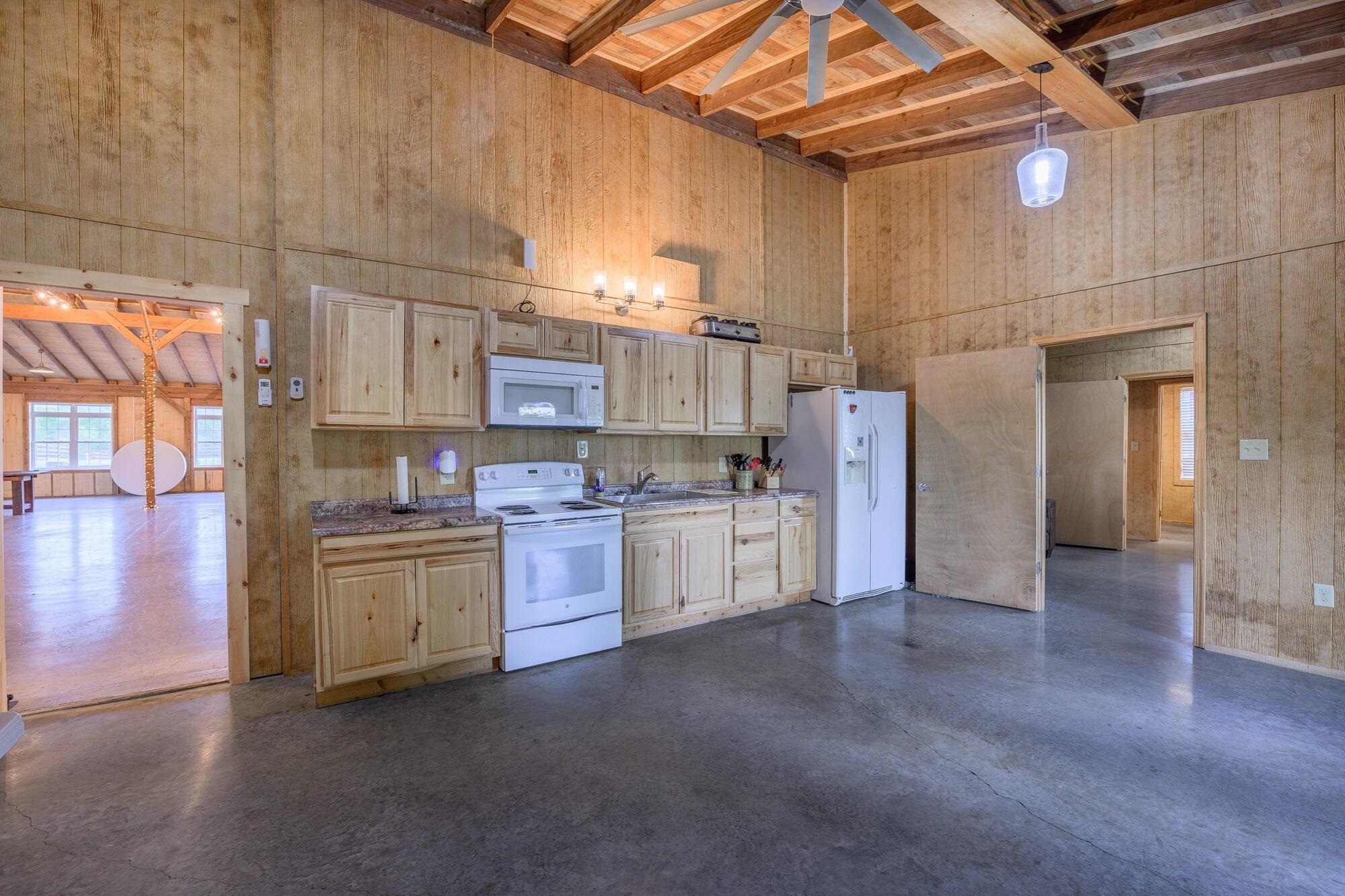 65 &amp; 190 WHISTLE HOLLOW LN, FAIRFIELD, Virginia 24435, 4 Bedrooms Bedrooms, ,3 BathroomsBathrooms,Residential,14,65 &amp; 190 WHISTLE HOLLOW LN,678959 MLS # 678959