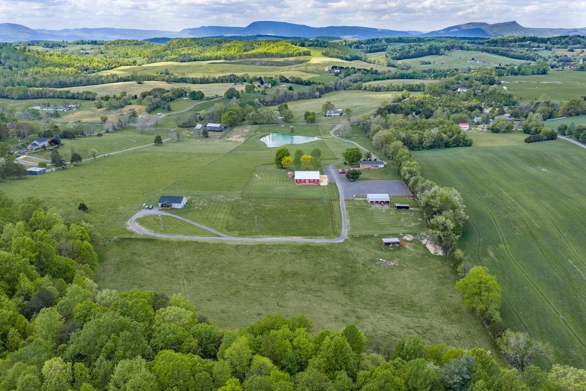 65 &amp; 190 WHISTLE HOLLOW LN, FAIRFIELD, Virginia 24435, 4 Bedrooms Bedrooms, ,3 BathroomsBathrooms,Residential,14,65 &amp; 190 WHISTLE HOLLOW LN,678959 MLS # 678959