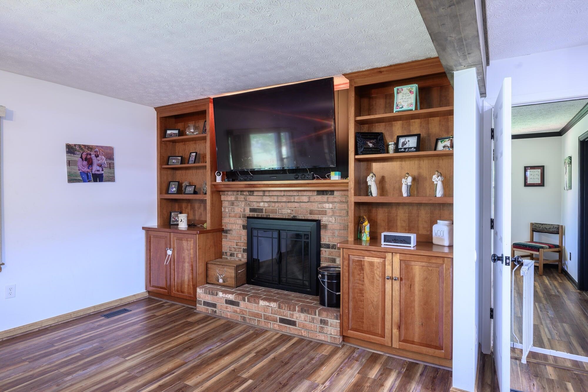 65 &amp; 190 WHISTLE HOLLOW LN, FAIRFIELD, Virginia 24435, 4 Bedrooms Bedrooms, ,3 BathroomsBathrooms,Residential,14,65 &amp; 190 WHISTLE HOLLOW LN,678959 MLS # 678959
