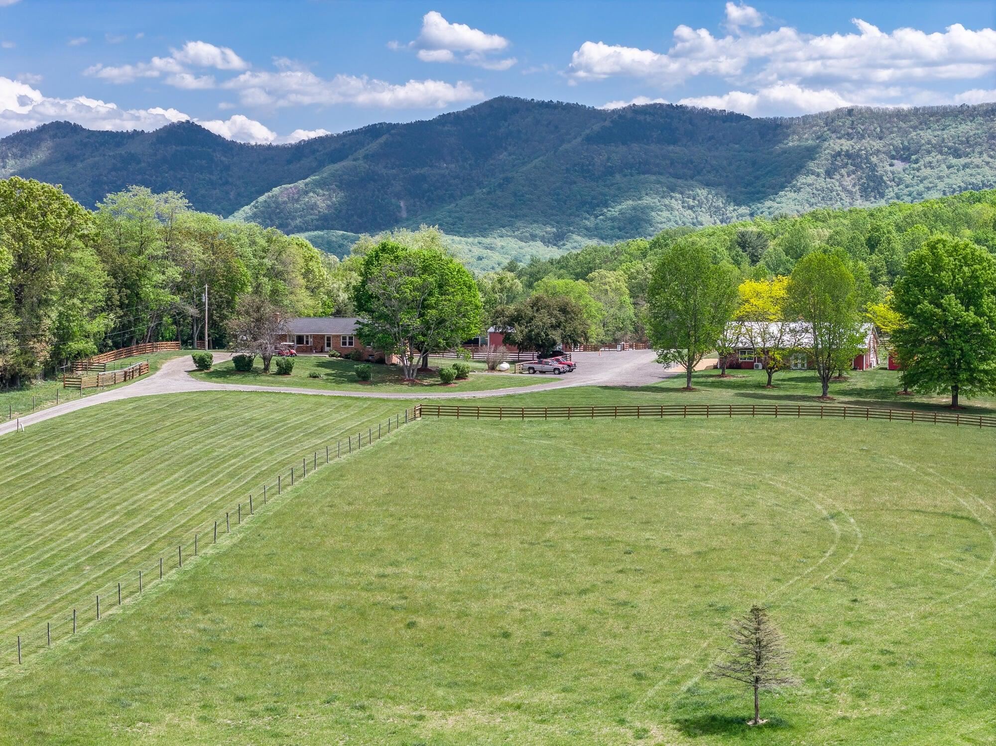 65 &amp; 190 WHISTLE HOLLOW LN, FAIRFIELD, Virginia 24435, 4 Bedrooms Bedrooms, ,3 BathroomsBathrooms,Residential,14,65 &amp; 190 WHISTLE HOLLOW LN,678959 MLS # 678959