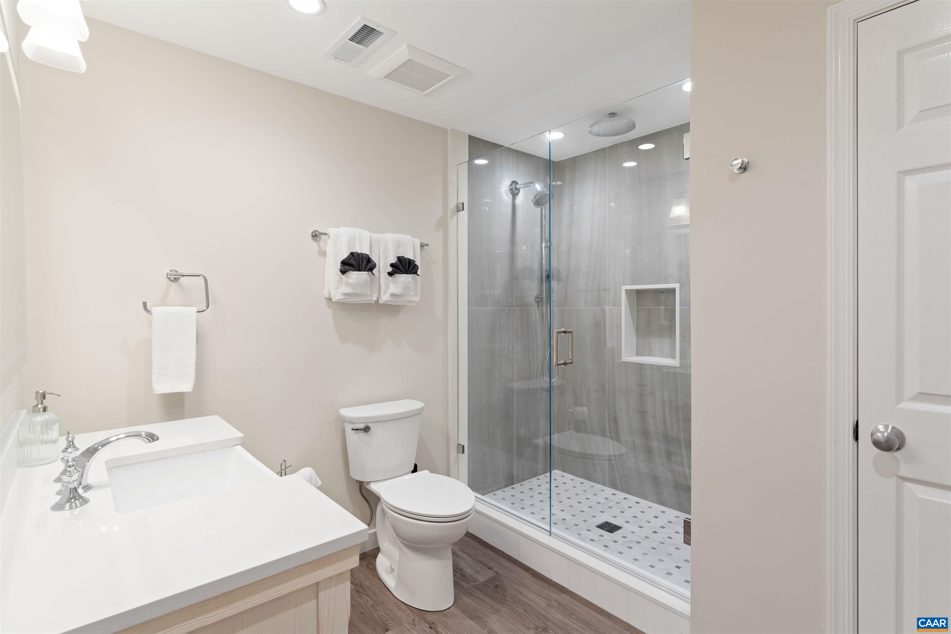 6518 JEFFERSON MILL RD, SCOTTSVILLE, Virginia 24590, 4 Bedrooms Bedrooms, ,4 BathroomsBathrooms,Residential,14,6518 JEFFERSON MILL RD,681928 MLS # 681928 6518 JEFFERSON MILL RD, SCOTTSVILLE, Virginia 24590, 4 Bedrooms Bedrooms, ,4 BathroomsBathrooms,Residential,14,6518 JEFFERSON MILL RD,681928 MLS # 681928