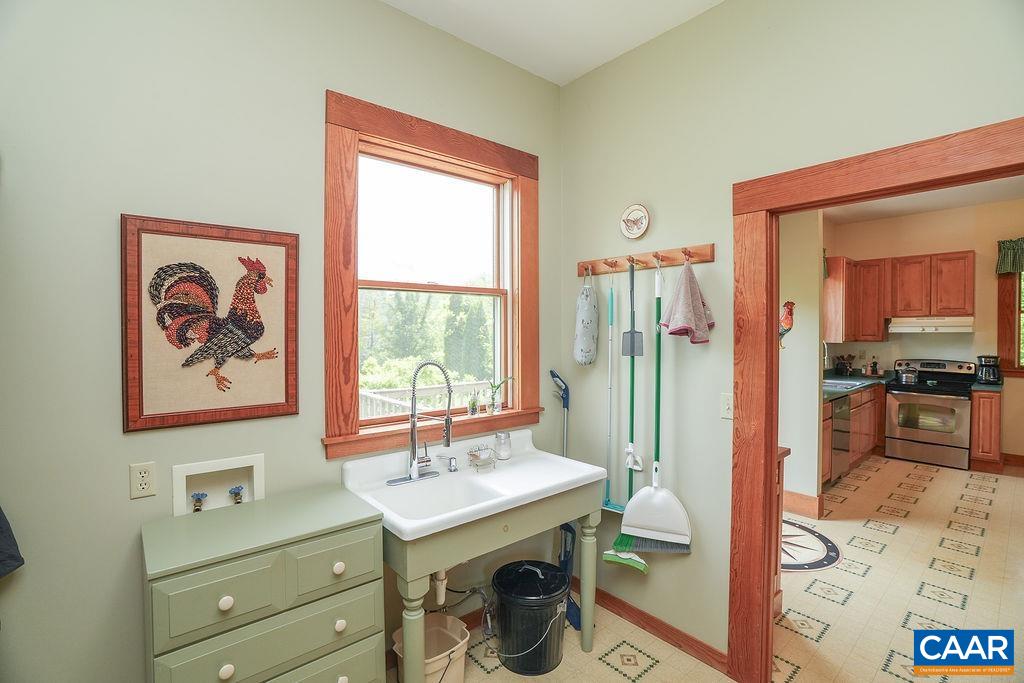 5362 BREAK HEART RD, CROZET, Virginia 22932, 4 Bedrooms Bedrooms, ,2 BathroomsBathrooms,Residential,14,5362 BREAK HEART RD,678211 MLS # 678211 5362 BREAK HEART RD, CROZET, Virginia 22932, 4 Bedrooms Bedrooms, ,2 BathroomsBathrooms,Residential,14,5362 BREAK HEART RD,678211 MLS # 678211