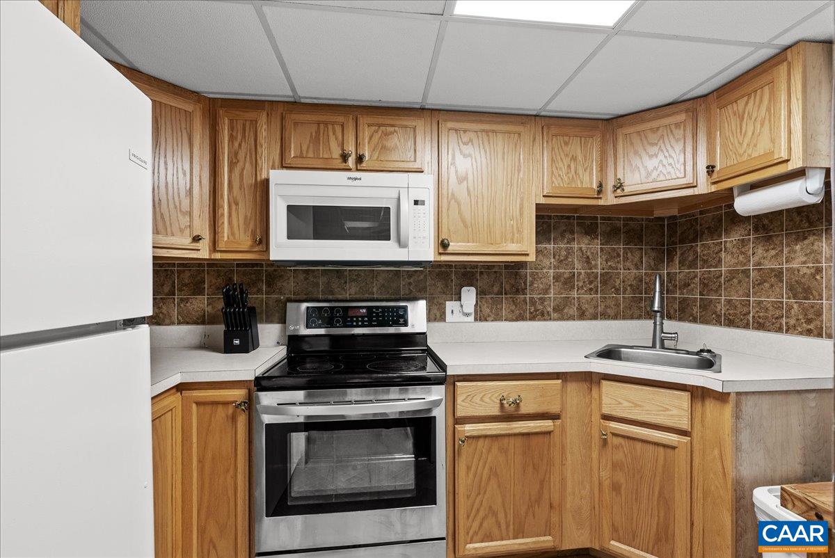 610 LOCKETT RD, RICE, Virginia 23966, 7 Bedrooms Bedrooms, ,5 BathroomsBathrooms,Residential,14,610 LOCKETT RD,681842 MLS # 681842 610 LOCKETT RD, RICE, Virginia 23966, 7 Bedrooms Bedrooms, ,5 BathroomsBathrooms,Residential,14,610 LOCKETT RD,681842 MLS # 681842
