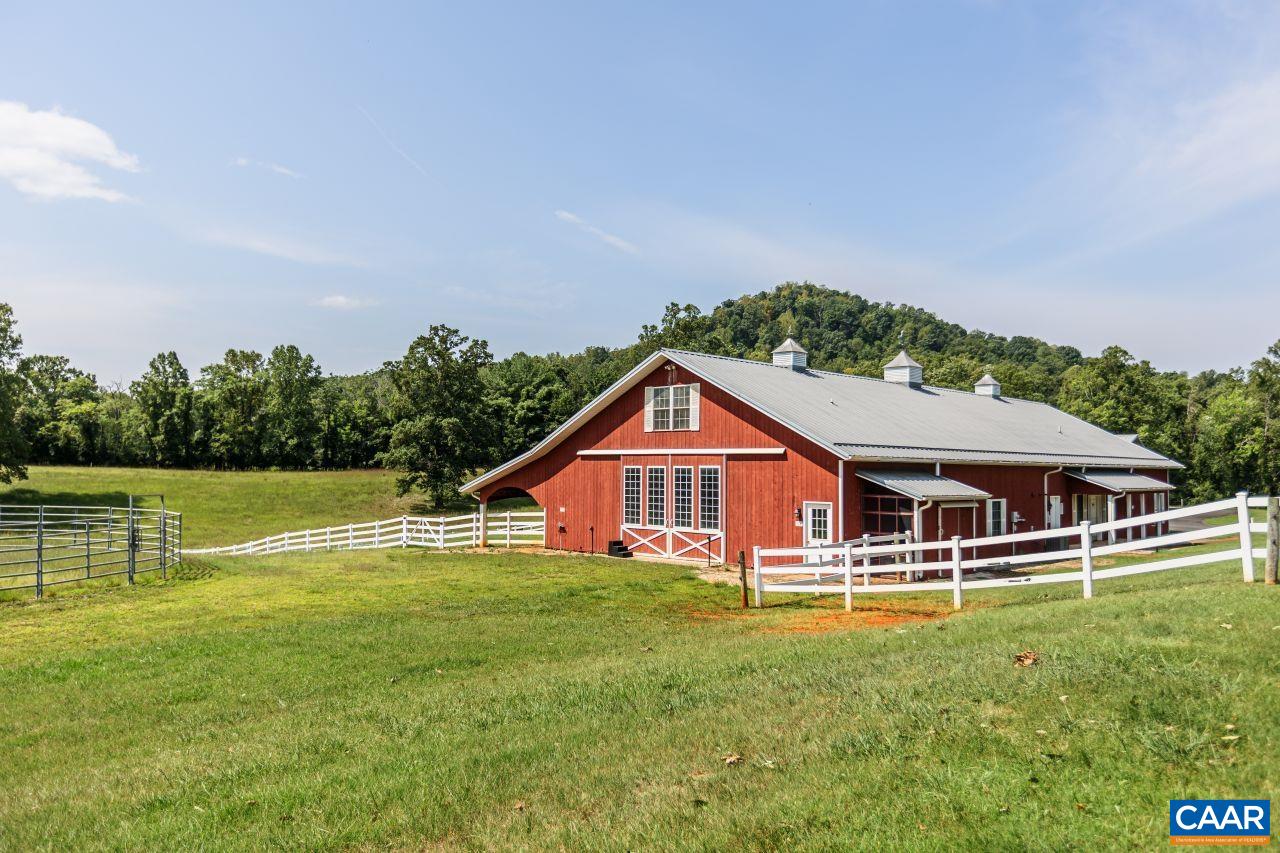 1024 SUNSET DR, AMHERST, Virginia 24521, 4 Bedrooms Bedrooms, ,4 BathroomsBathrooms,Residential,14,1024 SUNSET DR,681791 MLS # 681791 1024 SUNSET DR, AMHERST, Virginia 24521, 4 Bedrooms Bedrooms, ,4 BathroomsBathrooms,Residential,14,1024 SUNSET DR,681791 MLS # 681791