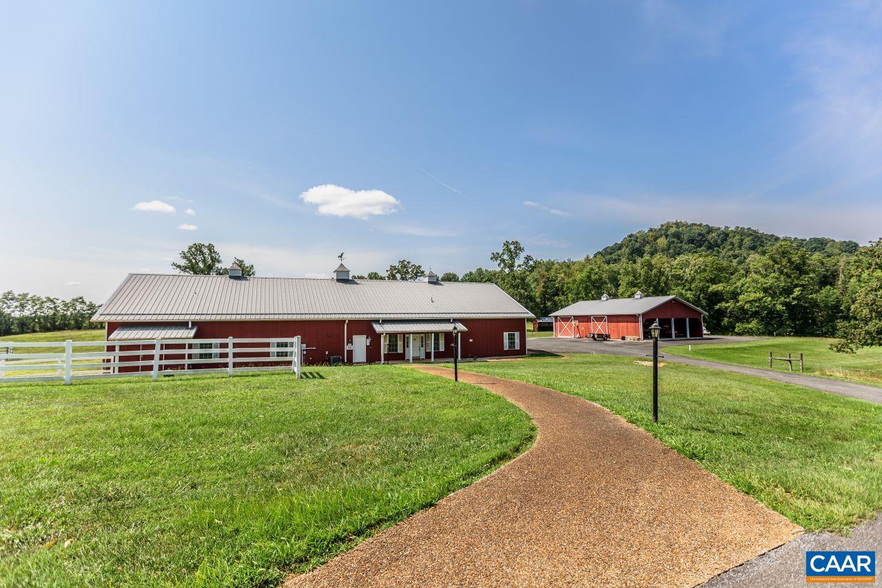 1024 SUNSET DR, AMHERST, Virginia 24521, 4 Bedrooms Bedrooms, ,4 BathroomsBathrooms,Residential,14,1024 SUNSET DR,681791 MLS # 681791 1024 SUNSET DR, AMHERST, Virginia 24521, 4 Bedrooms Bedrooms, ,4 BathroomsBathrooms,Residential,14,1024 SUNSET DR,681791 MLS # 681791