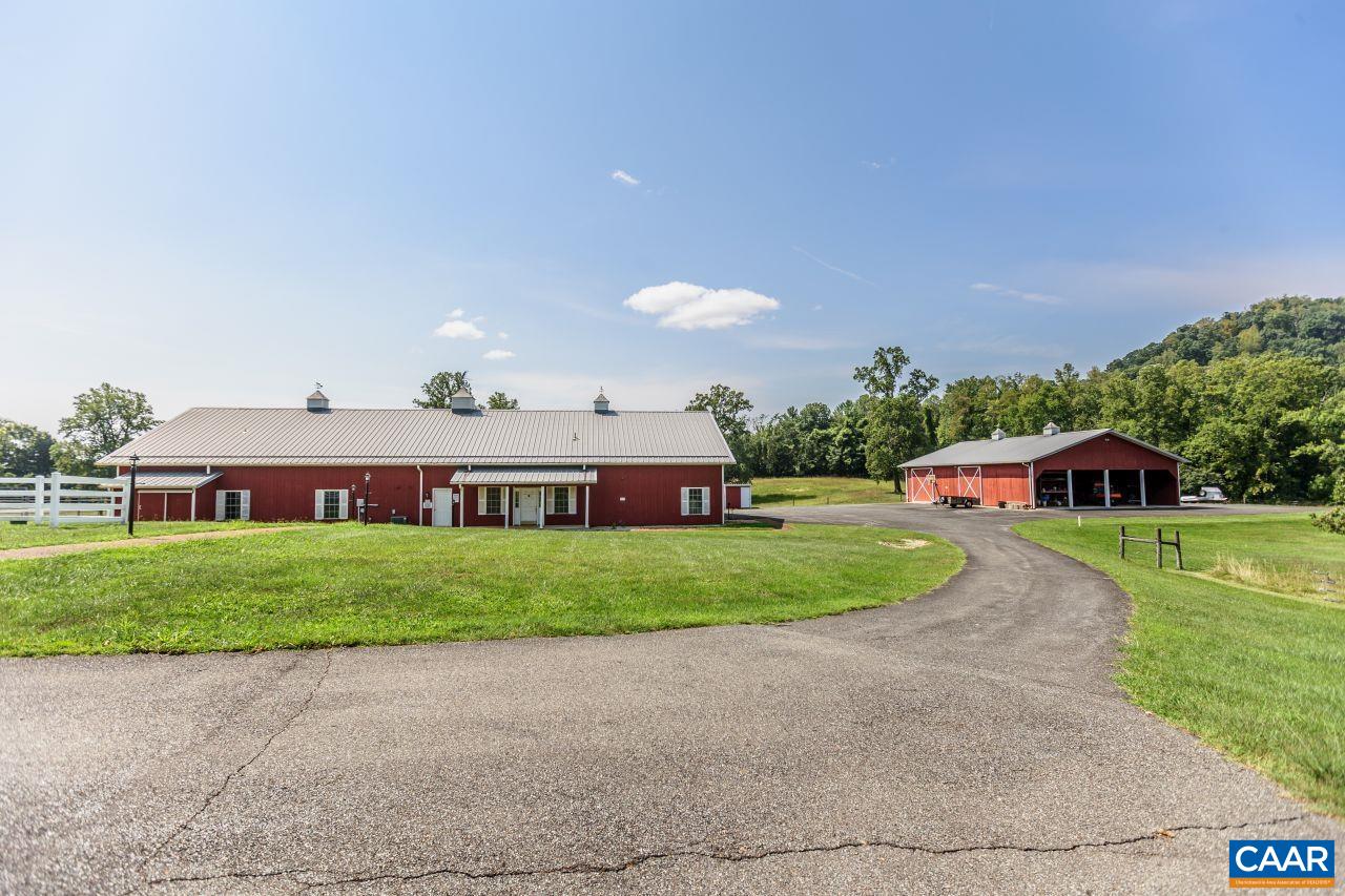 1024 SUNSET DR, AMHERST, Virginia 24521, 4 Bedrooms Bedrooms, ,4 BathroomsBathrooms,Residential,14,1024 SUNSET DR,681791 MLS # 681791 1024 SUNSET DR, AMHERST, Virginia 24521, 4 Bedrooms Bedrooms, ,4 BathroomsBathrooms,Residential,14,1024 SUNSET DR,681791 MLS # 681791