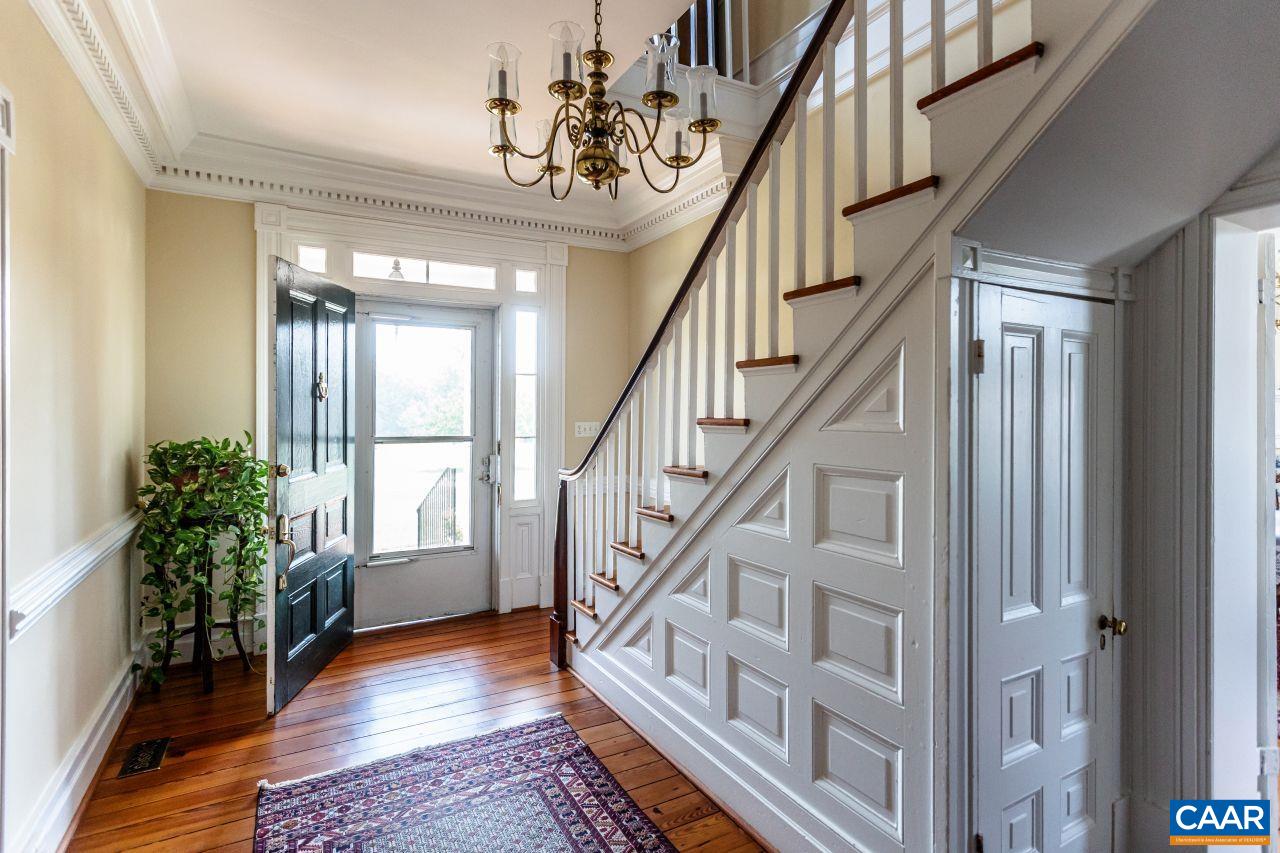 1024 SUNSET DR, AMHERST, Virginia 24521, 4 Bedrooms Bedrooms, ,4 BathroomsBathrooms,Residential,14,1024 SUNSET DR,681791 MLS # 681791 1024 SUNSET DR, AMHERST, Virginia 24521, 4 Bedrooms Bedrooms, ,4 BathroomsBathrooms,Residential,14,1024 SUNSET DR,681791 MLS # 681791