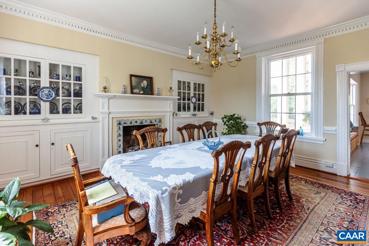 1024 SUNSET DR, AMHERST, Virginia 24521, 4 Bedrooms Bedrooms, ,4 BathroomsBathrooms,Residential,14,1024 SUNSET DR,681791 MLS # 681791 1024 SUNSET DR, AMHERST, Virginia 24521, 4 Bedrooms Bedrooms, ,4 BathroomsBathrooms,Residential,14,1024 SUNSET DR,681791 MLS # 681791