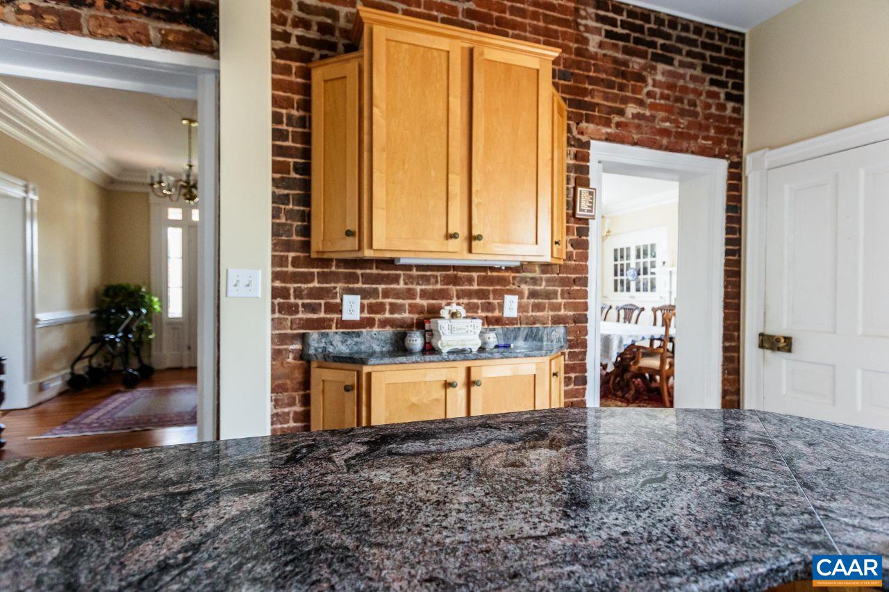1024 SUNSET DR, AMHERST, Virginia 24521, 4 Bedrooms Bedrooms, ,4 BathroomsBathrooms,Residential,14,1024 SUNSET DR,681791 MLS # 681791 1024 SUNSET DR, AMHERST, Virginia 24521, 4 Bedrooms Bedrooms, ,4 BathroomsBathrooms,Residential,14,1024 SUNSET DR,681791 MLS # 681791