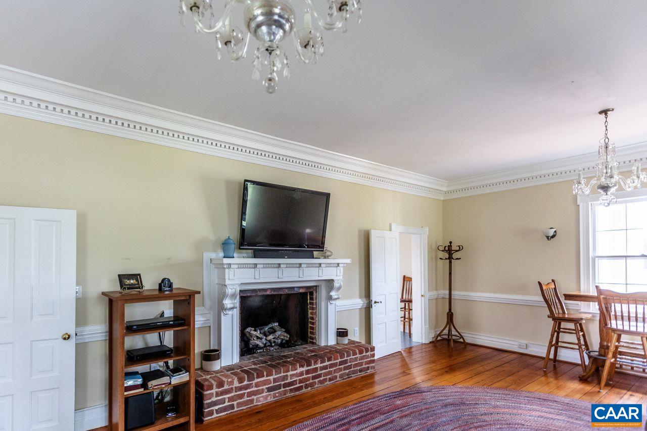 1024 SUNSET DR, AMHERST, Virginia 24521, 4 Bedrooms Bedrooms, ,4 BathroomsBathrooms,Residential,14,1024 SUNSET DR,681791 MLS # 681791 1024 SUNSET DR, AMHERST, Virginia 24521, 4 Bedrooms Bedrooms, ,4 BathroomsBathrooms,Residential,14,1024 SUNSET DR,681791 MLS # 681791