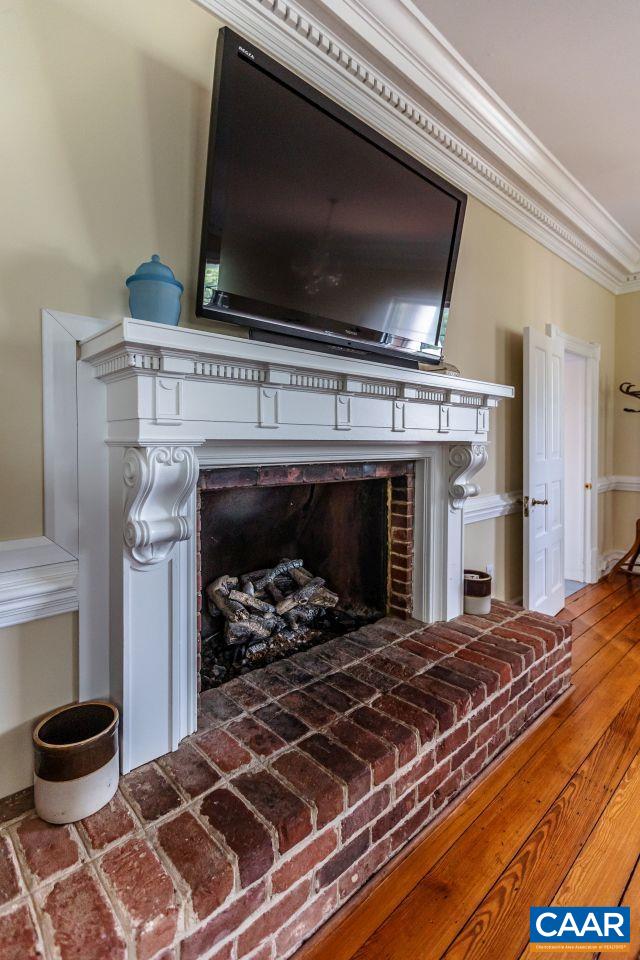 1024 SUNSET DR, AMHERST, Virginia 24521, 4 Bedrooms Bedrooms, ,4 BathroomsBathrooms,Residential,14,1024 SUNSET DR,681791 MLS # 681791 1024 SUNSET DR, AMHERST, Virginia 24521, 4 Bedrooms Bedrooms, ,4 BathroomsBathrooms,Residential,14,1024 SUNSET DR,681791 MLS # 681791