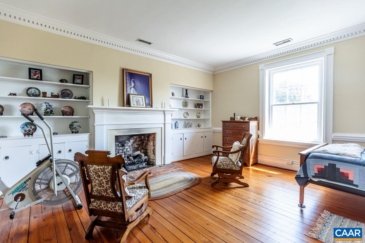 1024 SUNSET DR, AMHERST, Virginia 24521, 4 Bedrooms Bedrooms, ,4 BathroomsBathrooms,Residential,14,1024 SUNSET DR,681791 MLS # 681791 1024 SUNSET DR, AMHERST, Virginia 24521, 4 Bedrooms Bedrooms, ,4 BathroomsBathrooms,Residential,14,1024 SUNSET DR,681791 MLS # 681791