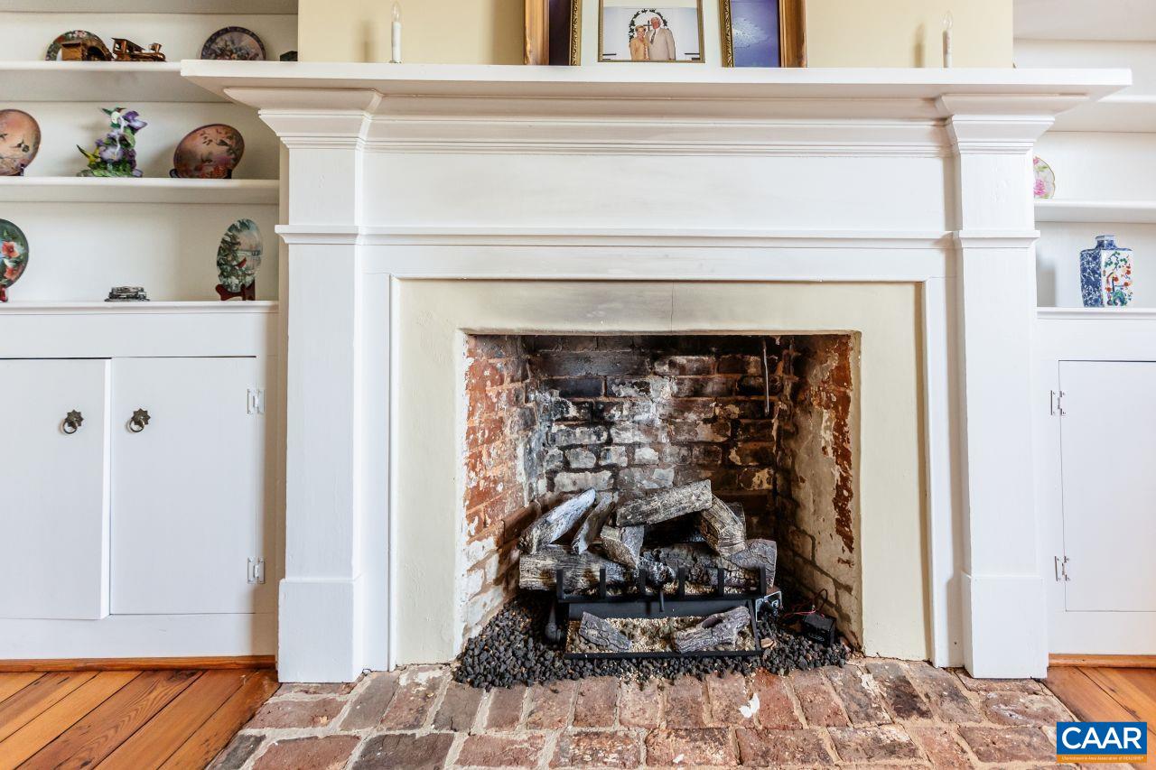 1024 SUNSET DR, AMHERST, Virginia 24521, 4 Bedrooms Bedrooms, ,4 BathroomsBathrooms,Residential,14,1024 SUNSET DR,681791 MLS # 681791 1024 SUNSET DR, AMHERST, Virginia 24521, 4 Bedrooms Bedrooms, ,4 BathroomsBathrooms,Residential,14,1024 SUNSET DR,681791 MLS # 681791