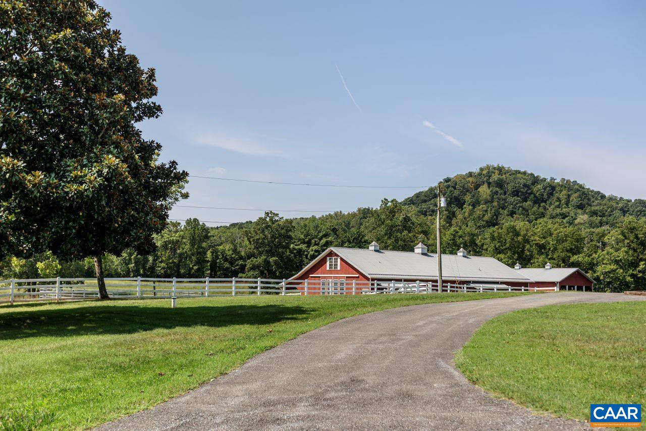 1024 SUNSET DR, AMHERST, Virginia 24521, 4 Bedrooms Bedrooms, ,4 BathroomsBathrooms,Residential,14,1024 SUNSET DR,681791 MLS # 681791 1024 SUNSET DR, AMHERST, Virginia 24521, 4 Bedrooms Bedrooms, ,4 BathroomsBathrooms,Residential,14,1024 SUNSET DR,681791 MLS # 681791
