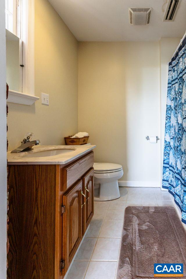 1024 SUNSET DR, AMHERST, Virginia 24521, 4 Bedrooms Bedrooms, ,4 BathroomsBathrooms,Residential,14,1024 SUNSET DR,681791 MLS # 681791 1024 SUNSET DR, AMHERST, Virginia 24521, 4 Bedrooms Bedrooms, ,4 BathroomsBathrooms,Residential,14,1024 SUNSET DR,681791 MLS # 681791