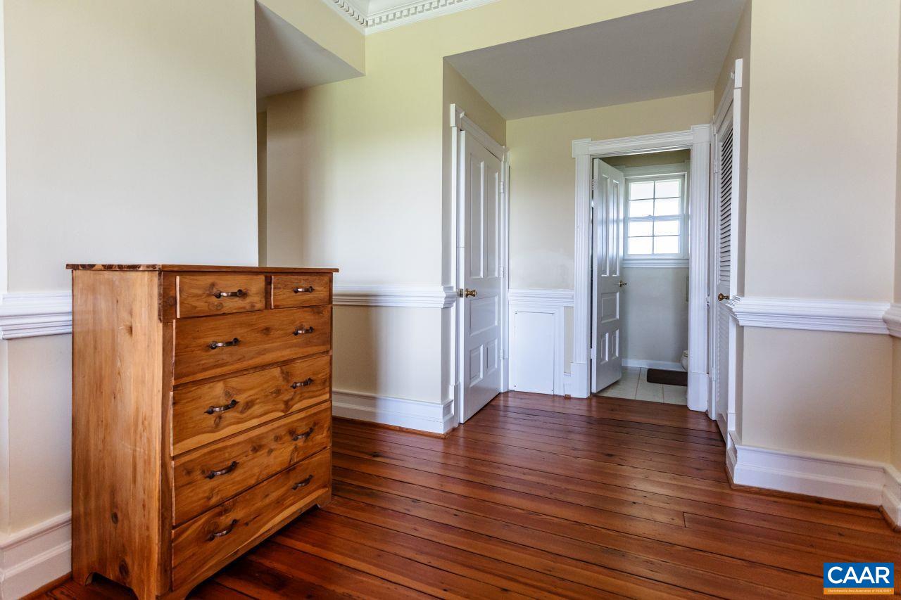1024 SUNSET DR, AMHERST, Virginia 24521, 4 Bedrooms Bedrooms, ,4 BathroomsBathrooms,Residential,14,1024 SUNSET DR,681791 MLS # 681791 1024 SUNSET DR, AMHERST, Virginia 24521, 4 Bedrooms Bedrooms, ,4 BathroomsBathrooms,Residential,14,1024 SUNSET DR,681791 MLS # 681791