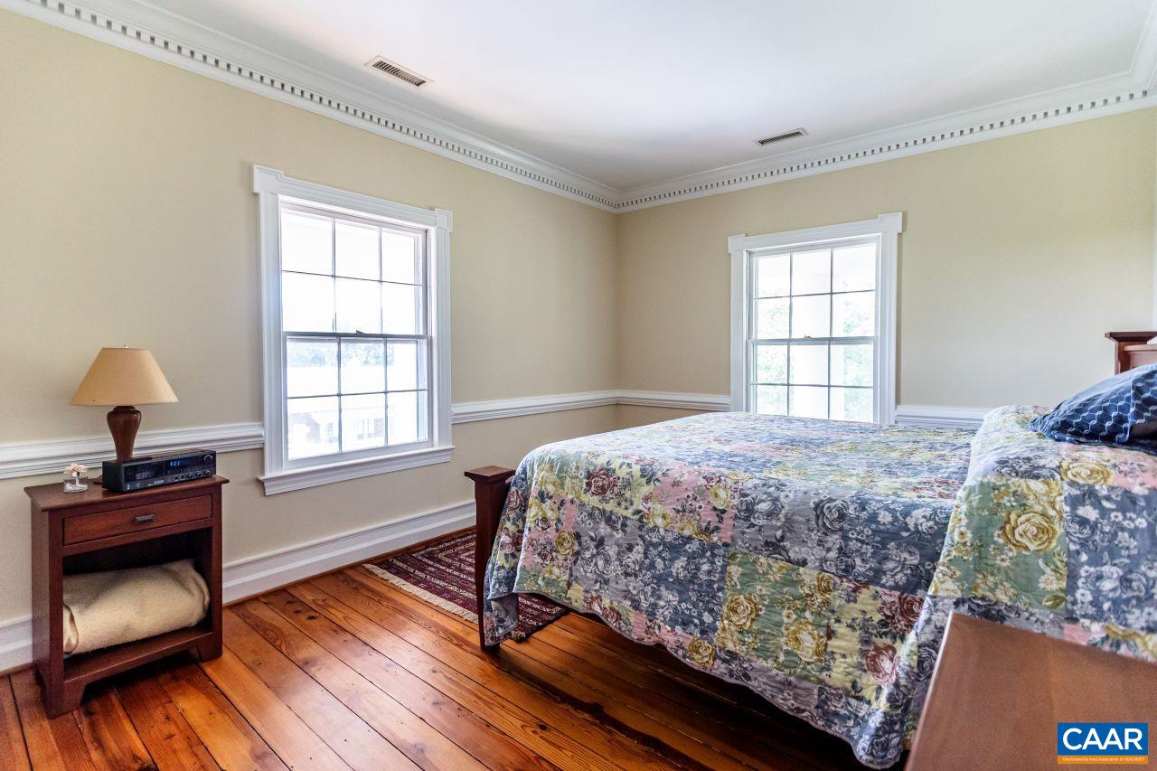 1024 SUNSET DR, AMHERST, Virginia 24521, 4 Bedrooms Bedrooms, ,4 BathroomsBathrooms,Residential,14,1024 SUNSET DR,681791 MLS # 681791 1024 SUNSET DR, AMHERST, Virginia 24521, 4 Bedrooms Bedrooms, ,4 BathroomsBathrooms,Residential,14,1024 SUNSET DR,681791 MLS # 681791